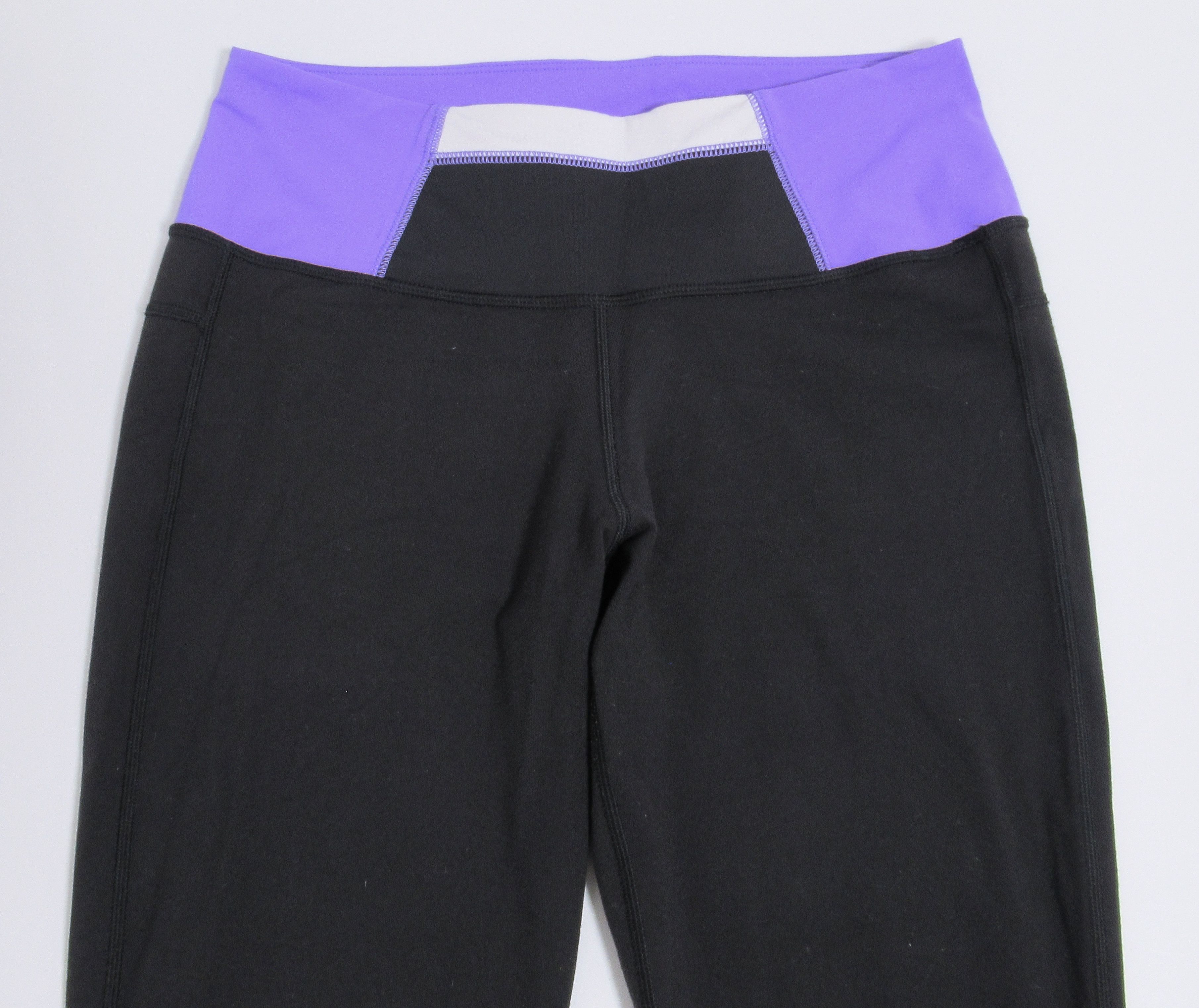 Lululemon Lululemon Women's Activewear Crop Black & Purple Size 6 Size 28" / US 6 / IT 42 - 2 Thumbnail