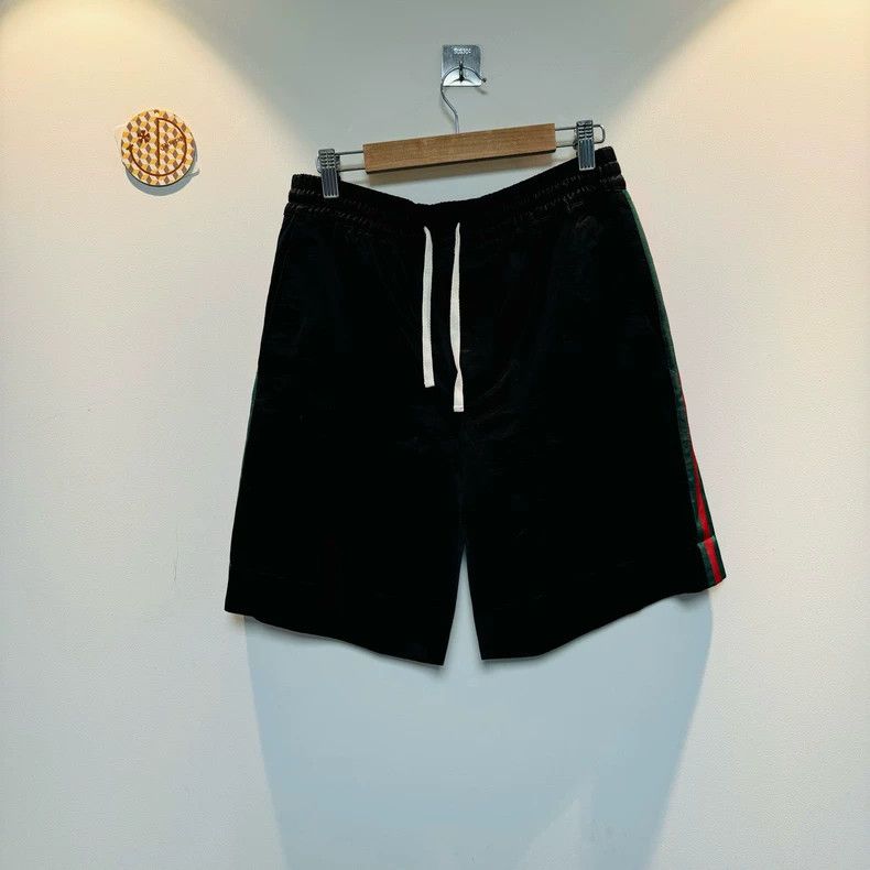 Gucci Gucci Classic Striped Side Shorts Size US 31 - 1 Thumbnail