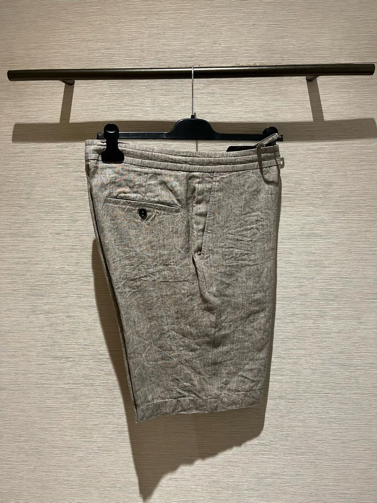 Ermenegildo Zegna o1s1rm0325 RUDI32A7 Short in Grey Size US 32 / EU 48 - 1 Preview