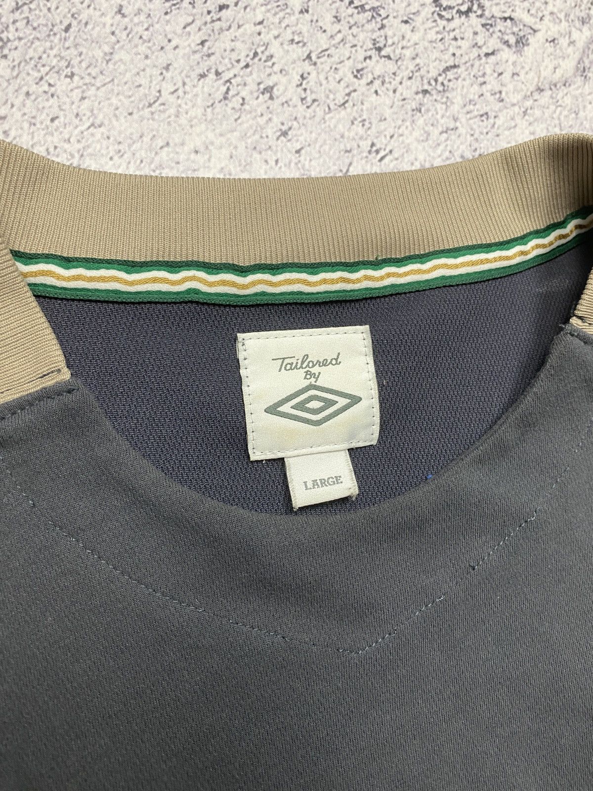 Umbro Republic of Ireland 2010/11 Umbro Home Training Jersey Size US L / EU 52-54 / 3 - 5 Thumbnail