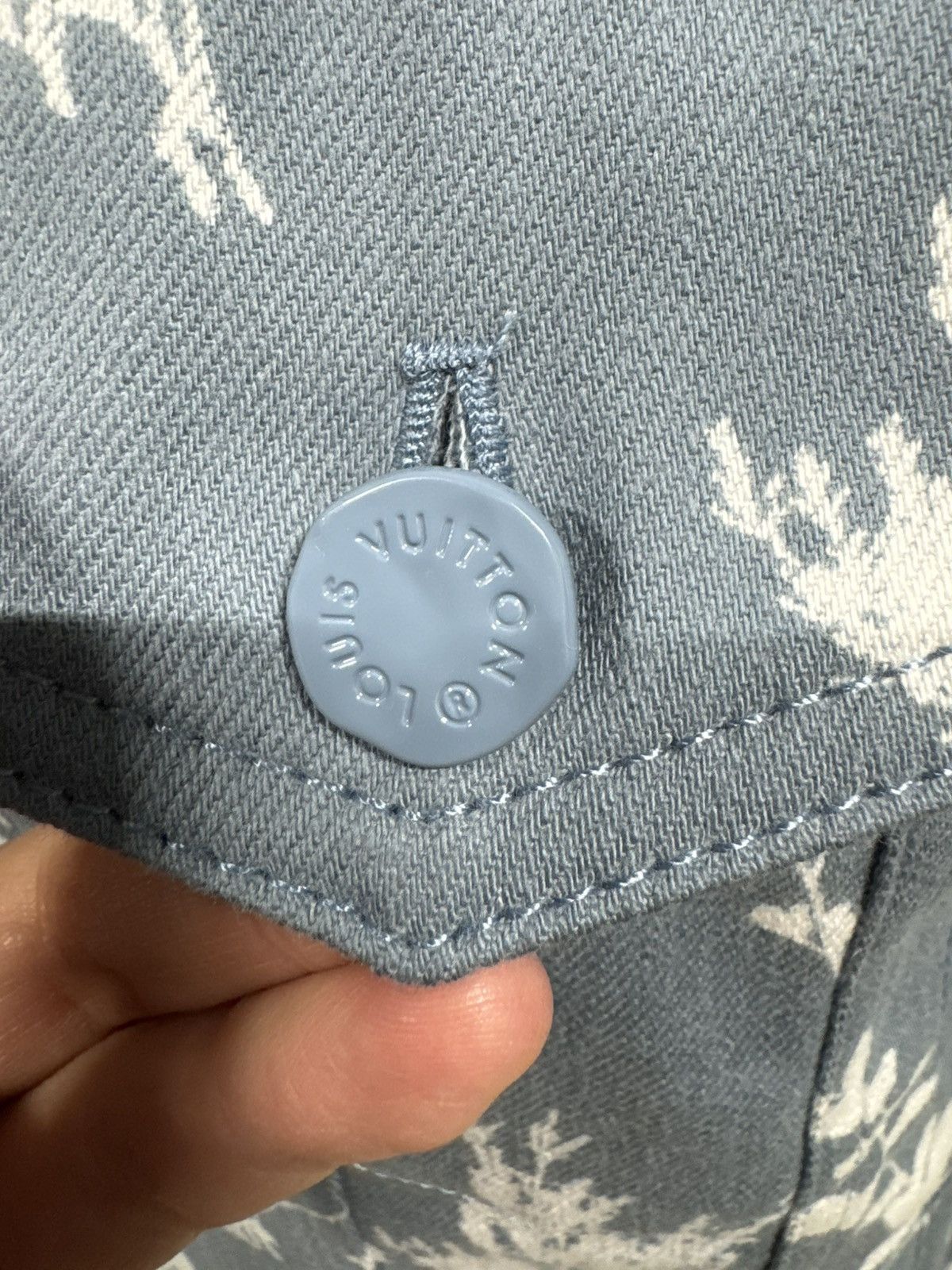 Louis Vuitton Louis Vuitton Lead Printed Denim Jacket NEW 3500$ Size US L / EU 52-54 / 3 - 4 Thumbnail