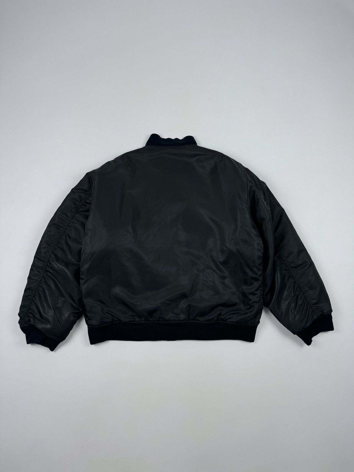 Vintage Vintage Reversible Distressed MA-1 Black Bomber Jacket Size US L / EU 52-54 / 3 - 15 Thumbnail