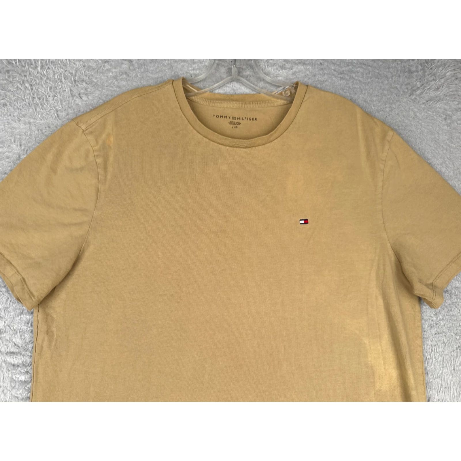 Tommy Hilfiger Tommy Hilfiger Shirt Beige Adult Large Short Sleeve Crew Neck Cotton Blend READ Size US L / EU 52-54 / 3 - 4 Thumbnail
