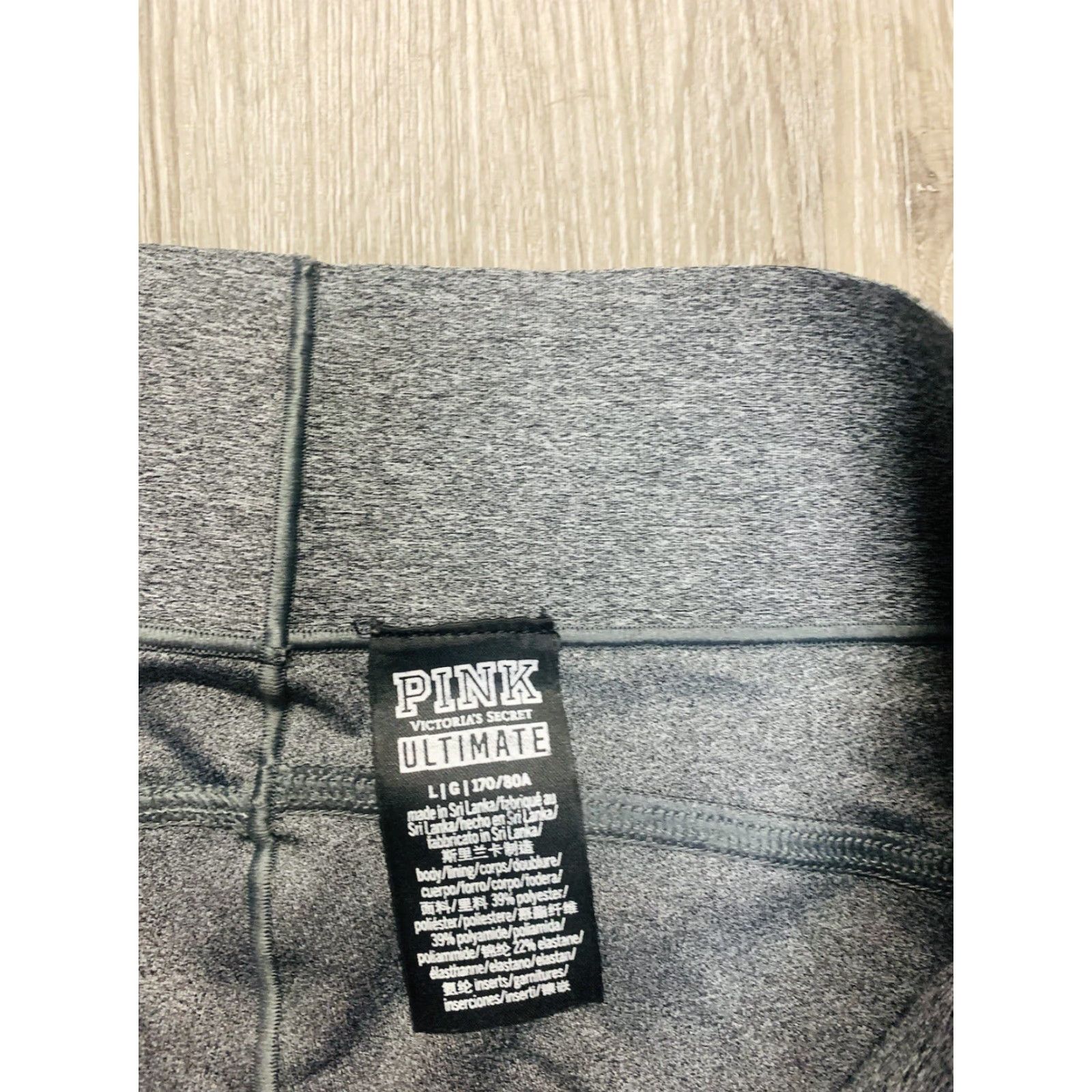 Victoria's Secret Victoria's Secret Leggings Capri Size L (Large) Women's Activewear Cross Training Dance Gym Yoga Comfort Stretch Multicolor Logo Size 36" / US 14 / IT 50 - 3 Thumbnail