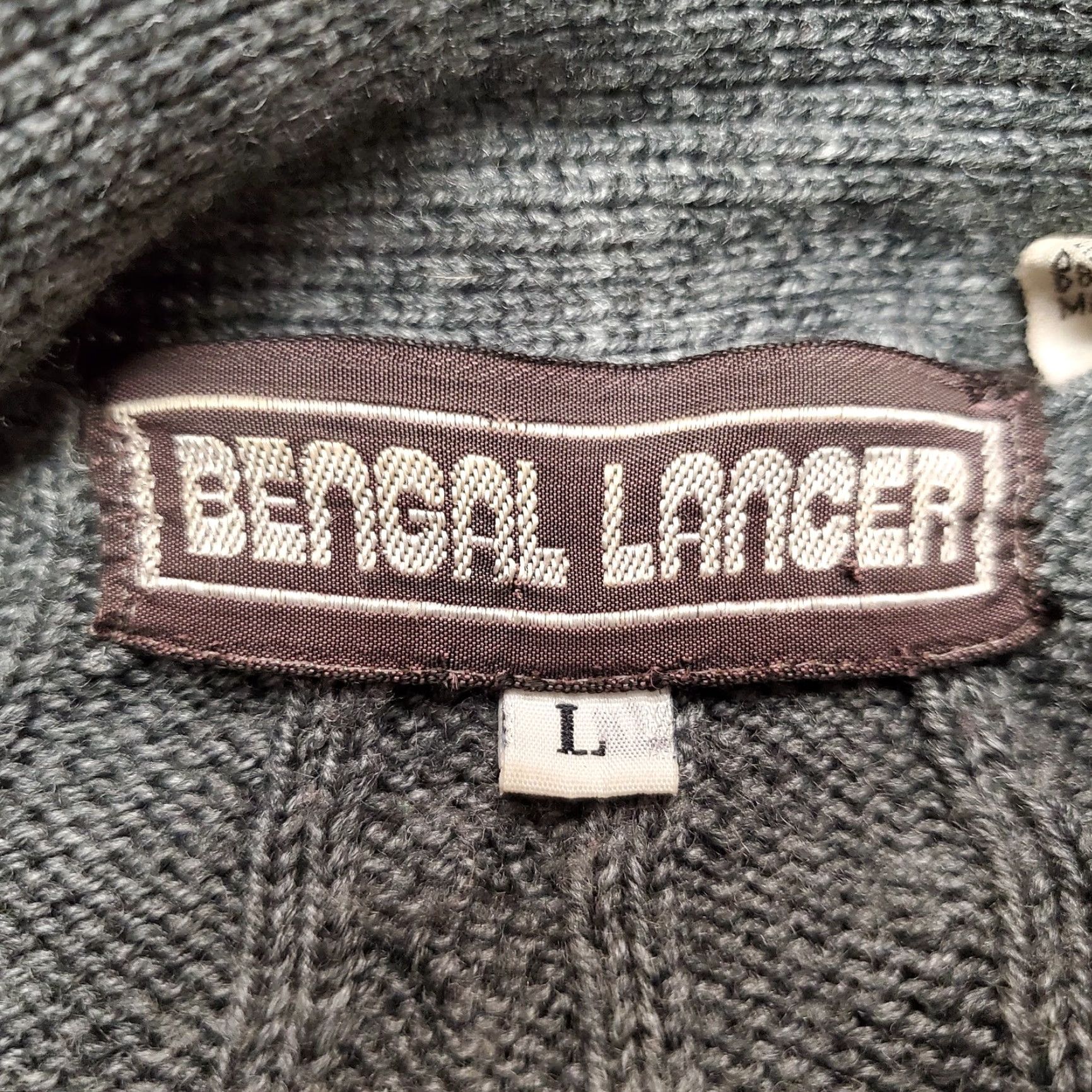 Vintage VTG Bengal Lancer Sweater Mens Large Gray Cable Knit Cardigan Grunge Kurt Cobain Size US L / EU 52-54 / 3 - 5 Thumbnail