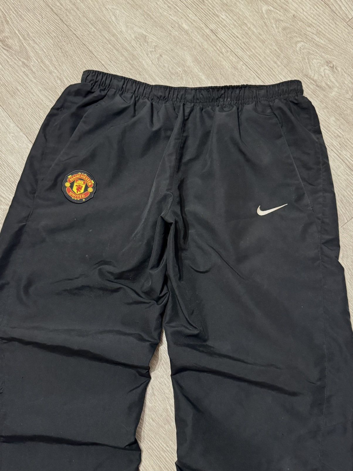 Nike 🔷Vintage Nike Manchester United Drill Y2K Nylon Track Pants🔷 Size US 36 / EU 52 - 3 Thumbnail