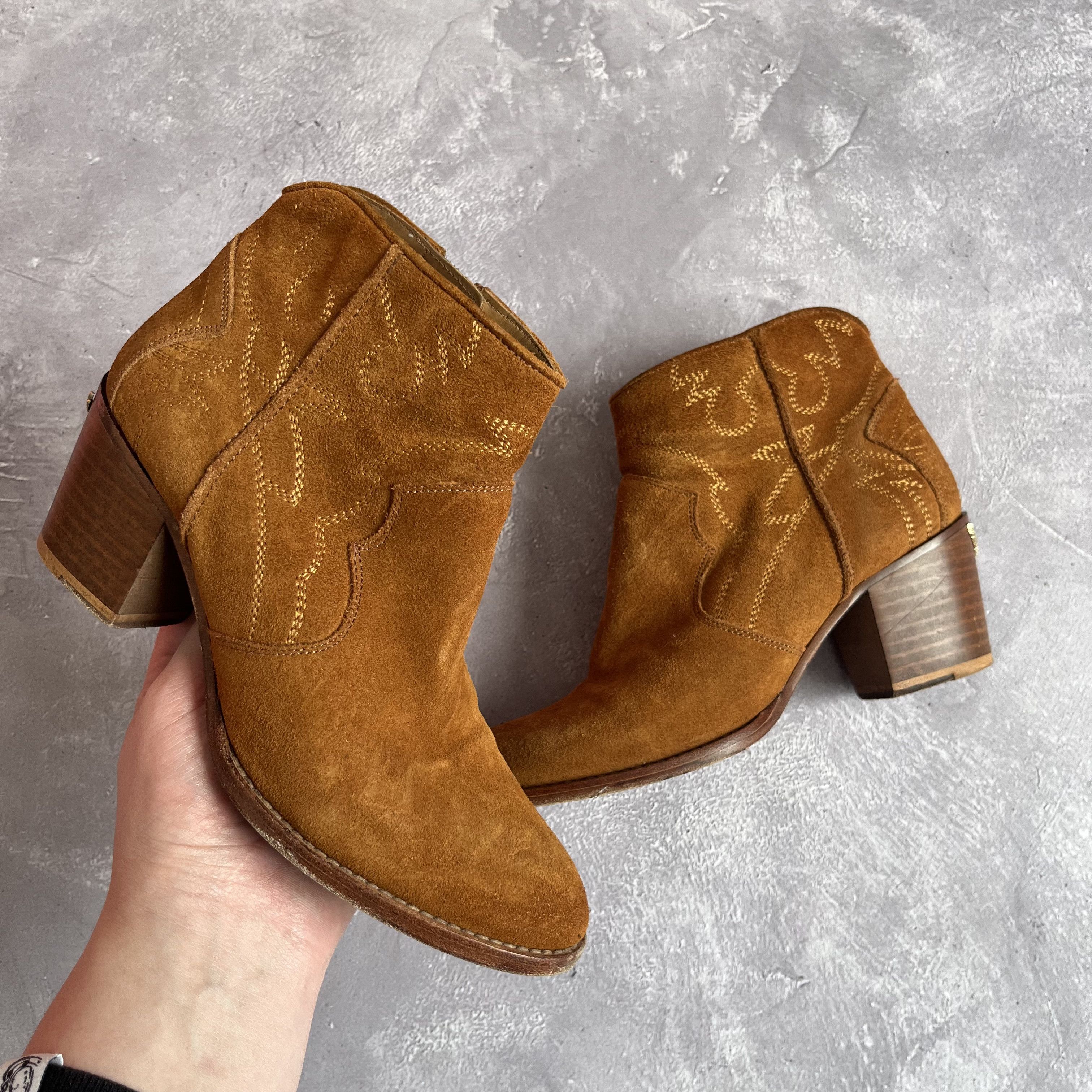 Zadig & Voltaire Zagid & Voltaire Western Suede Ankle Boots Cowboy Size US 7 / IT 37 - 1 Thumbnail