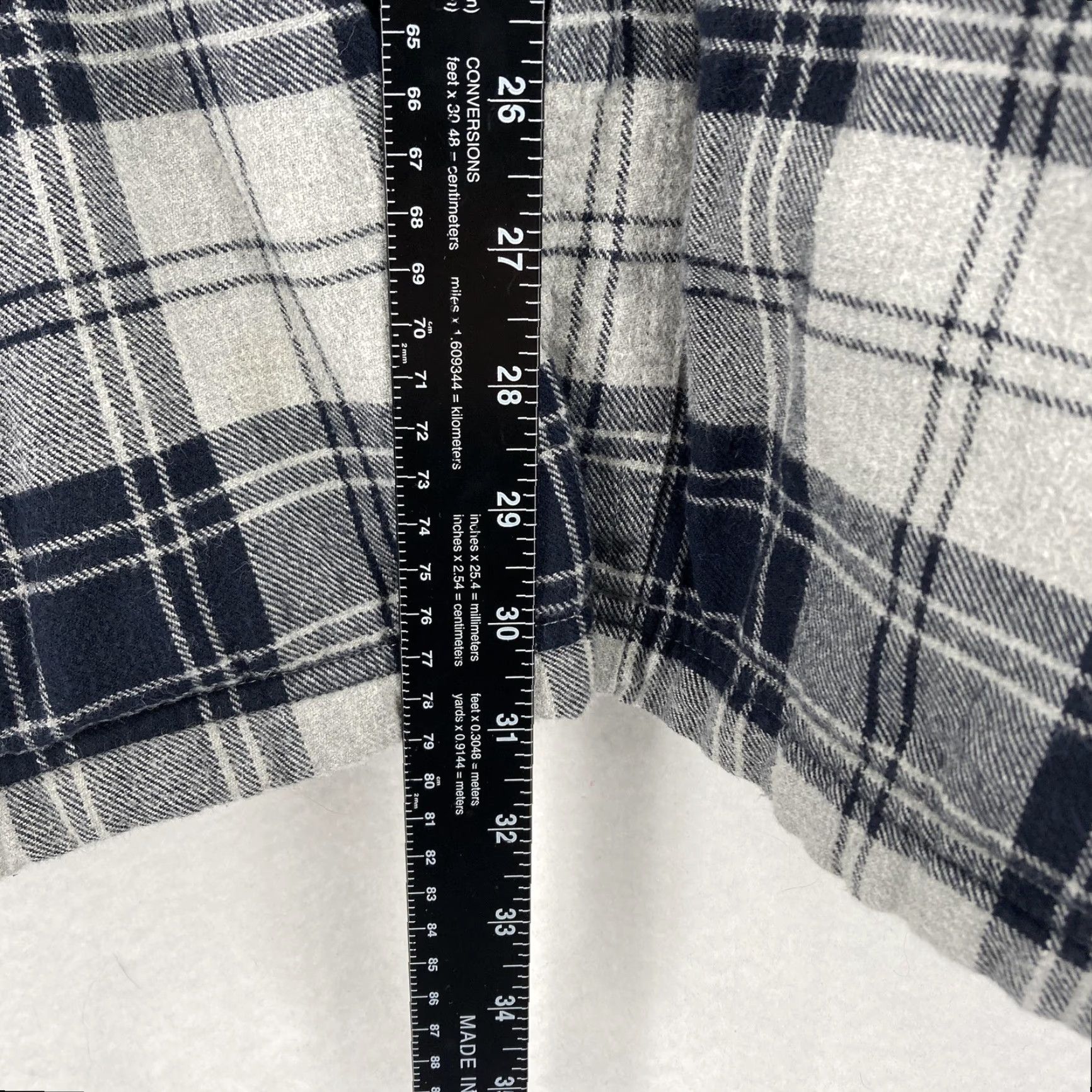 Vintage L.L.Bean Shirt Jacket Mens XL Gray Navy Plaid Flannel Fleece Lined Button Front Size US XL / EU 56 / 4 - 5 Thumbnail