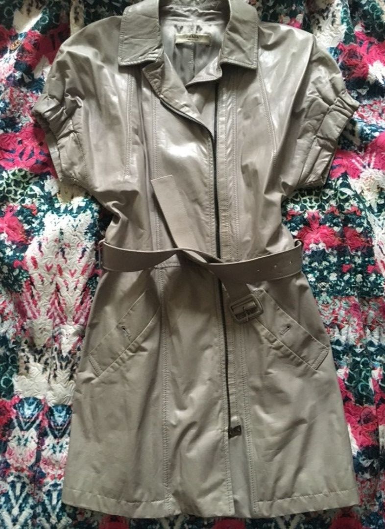 Image of Prada Leather Coat Jacket in Beige, Women's (Size XS)