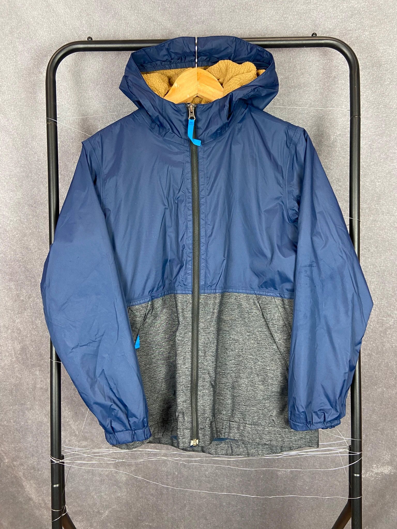The North Face The North Face Two-Tone Windbreaker Jacket Junior L Size US S / EU 44-46 / 1 - 1 Thumbnail