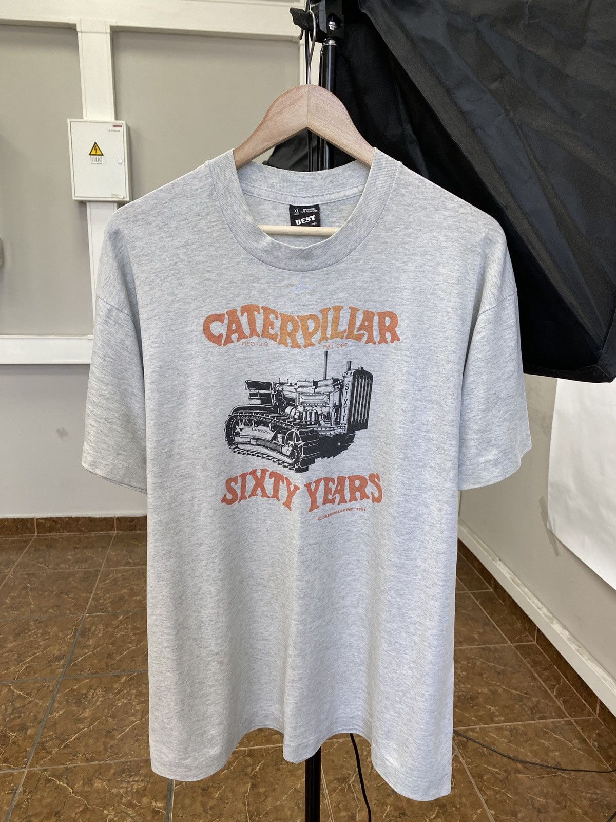 Vintage authentic 1991 Caterpillar (CAT) Construction Space T-shirt Single Stitch Size XL