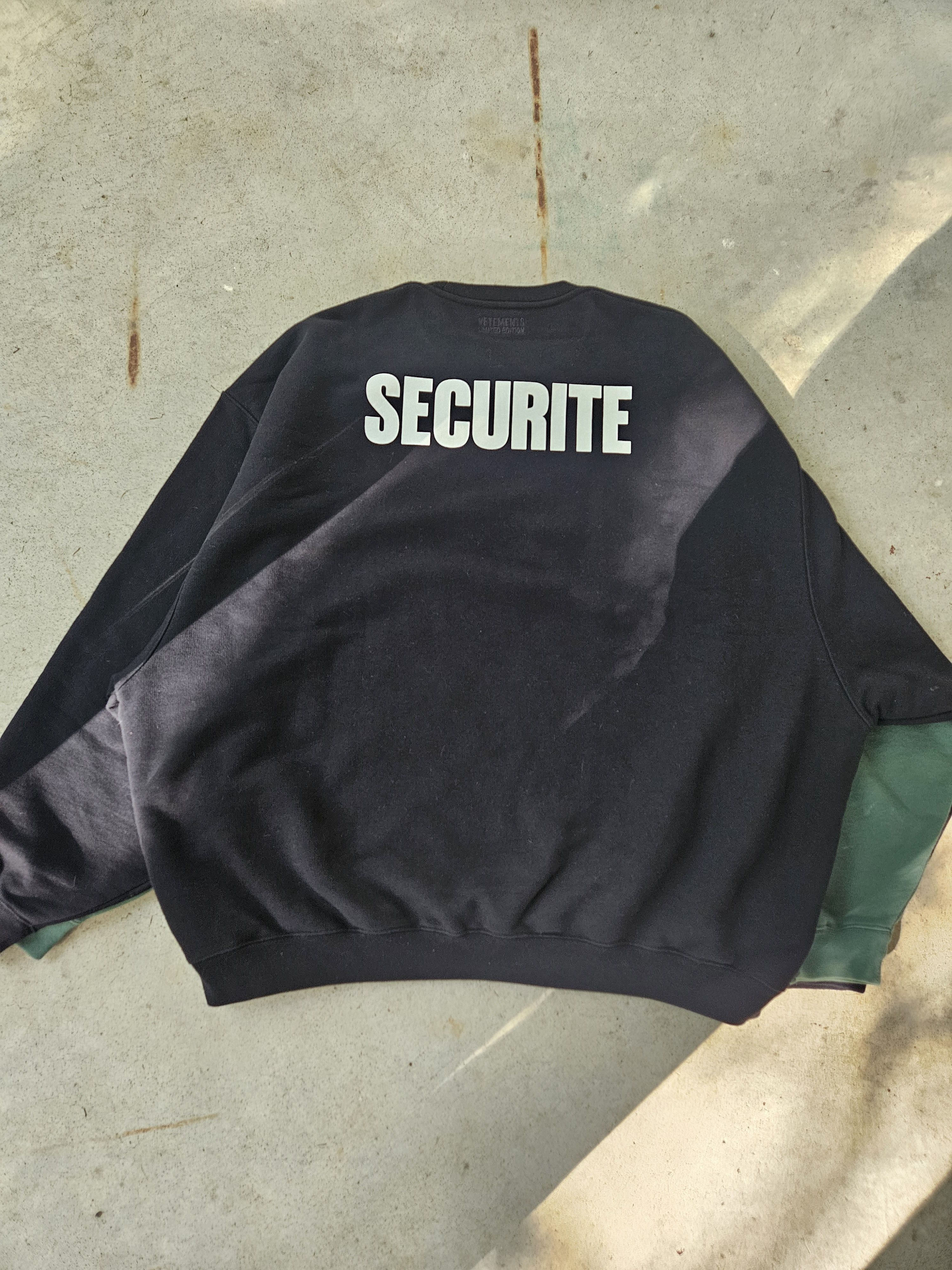 Vetements Double Polizei Securite Split Green Black Crewneck Sweater Size US XL / EU 56 / 4 - 6 Thumbnail