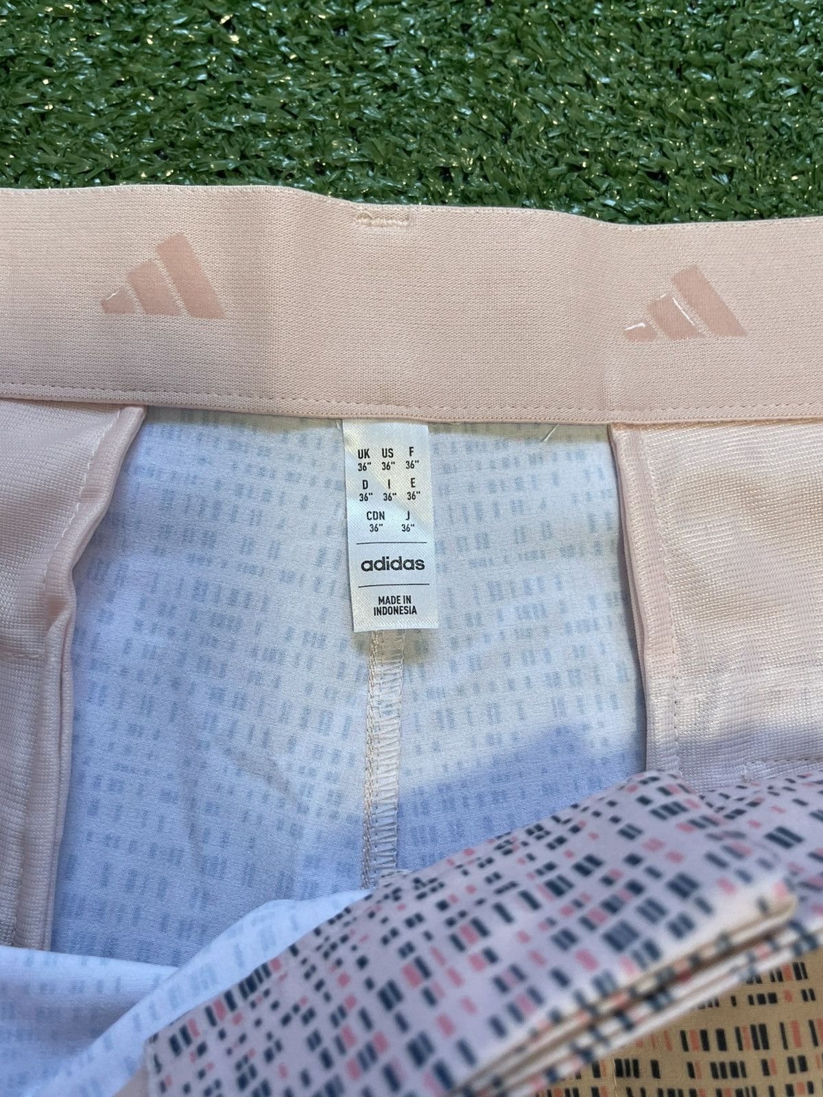 Adidas Golf Club ULT 365 Shorts Mens Size 36” IT0159 Geo Pin