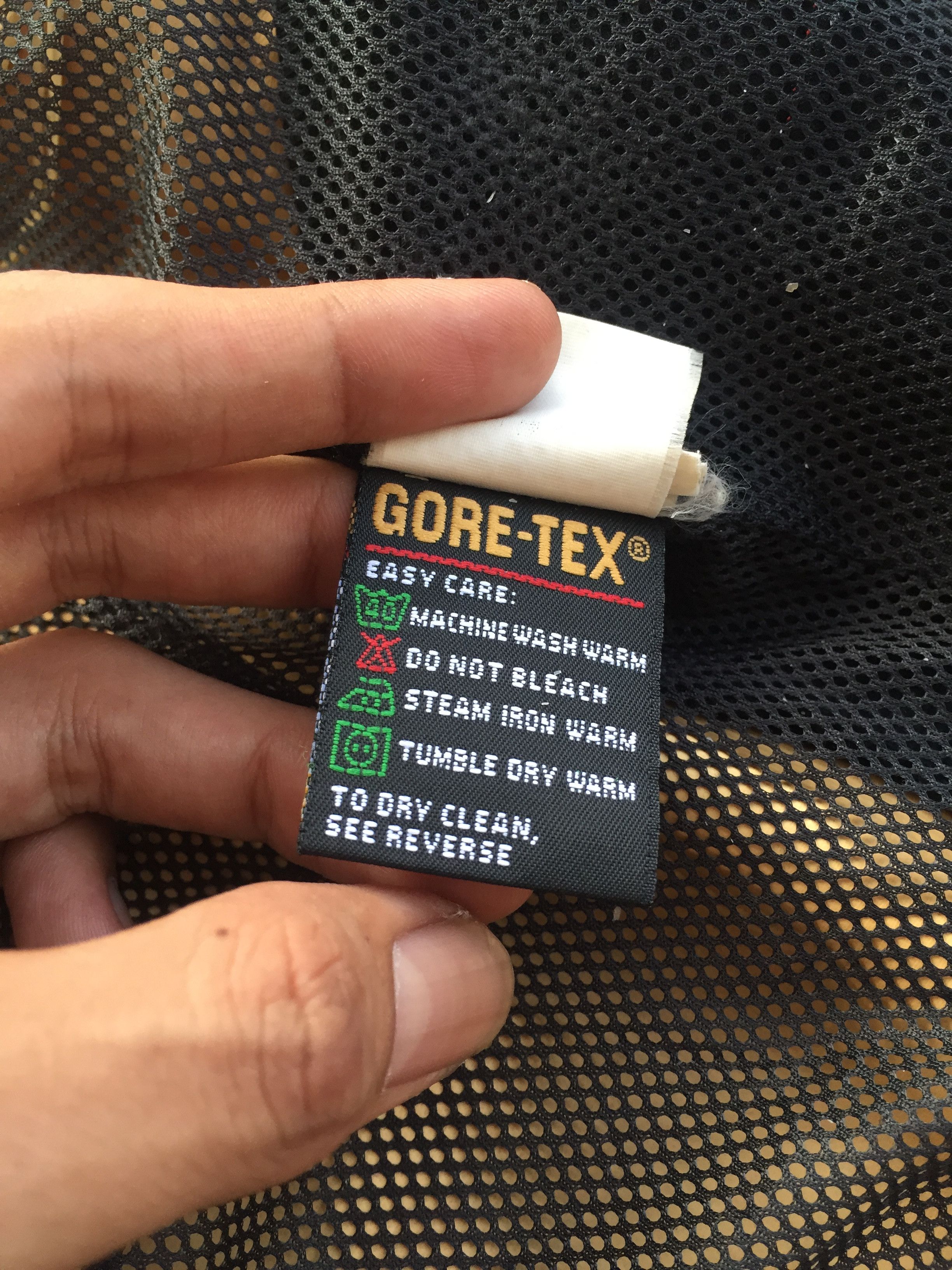 Marmot Jacket Marmot gore-tex Size S / US 4 / IT 40 - 2 Thumbnail