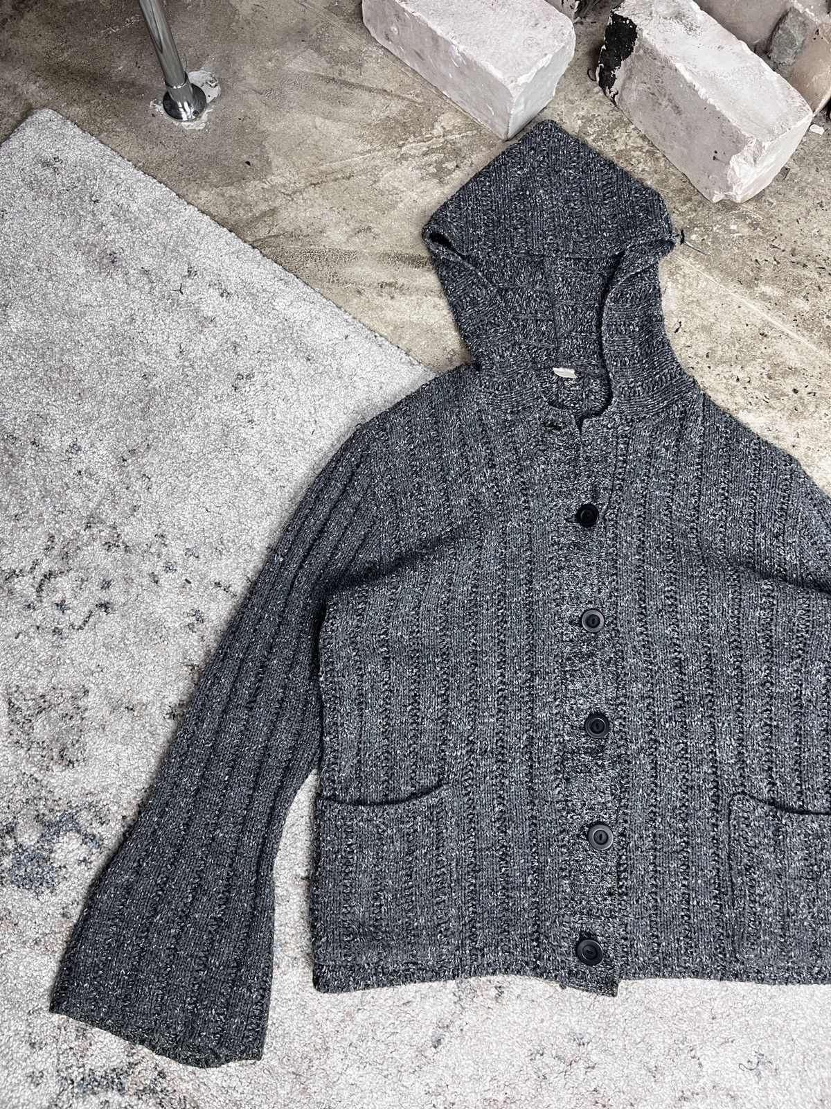 Vintage OVERSIZED HOODED KNITED CARDIGAN + FLARED SLEEVES - 1653 Size US XL / EU 56 / 4 - 6 Thumbnail