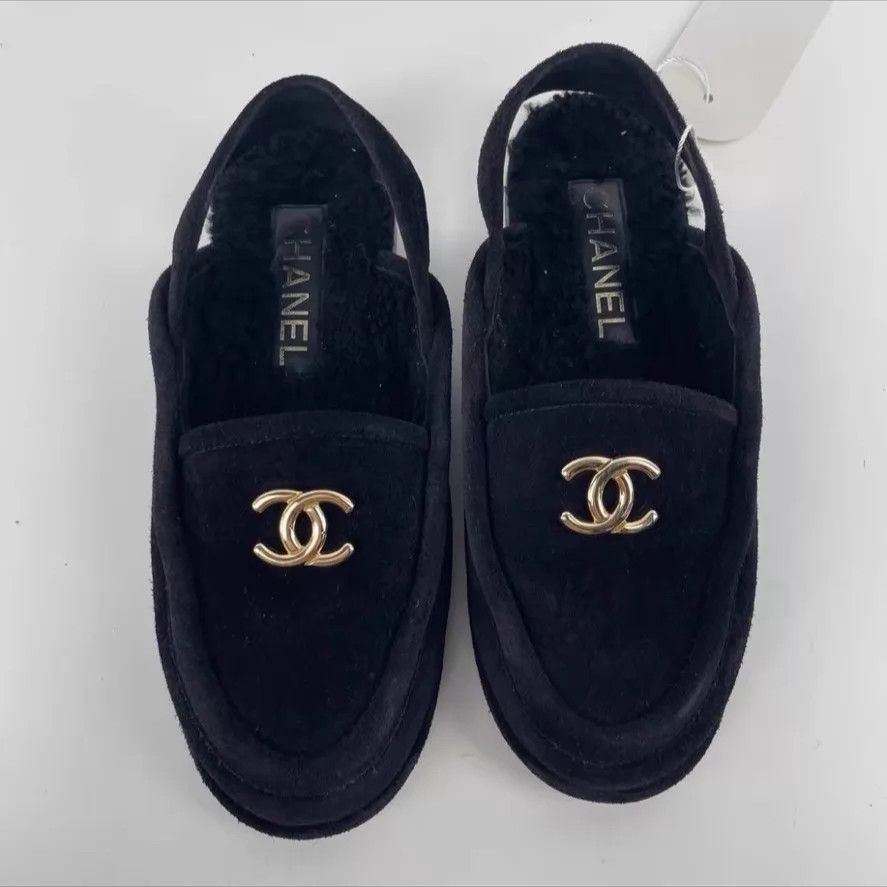 Chanel Chanel 25A Gold CC Suede Teddy Loafer Mule EU36 Size US 5.5 / IT 35.5 - 1 Thumbnail
