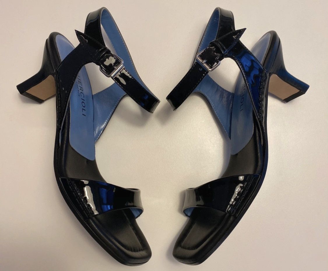 Quercioli Sandals in patent calfskin Size US 7 / IT 37 - 3 Thumbnail
