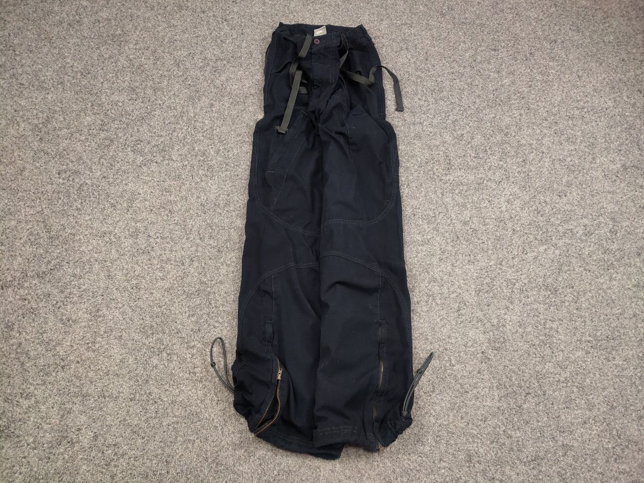 Nike Vtg Nike Baggy Cargo Zip Logo drawstrings Pants Y2K Style Size US 34 / EU 50 - 2 Thumbnail