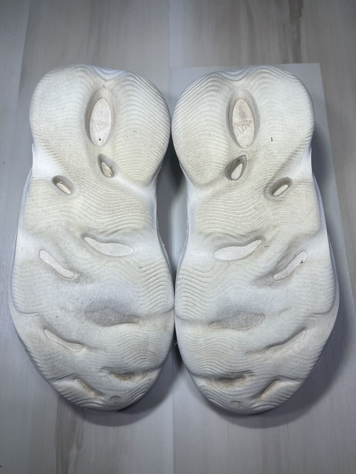 Adidas Adidas Yeezy Foam RNNR 'Sand' Size 10 Runner FY4567 Size US 10 / EU 43 - 5 Thumbnail