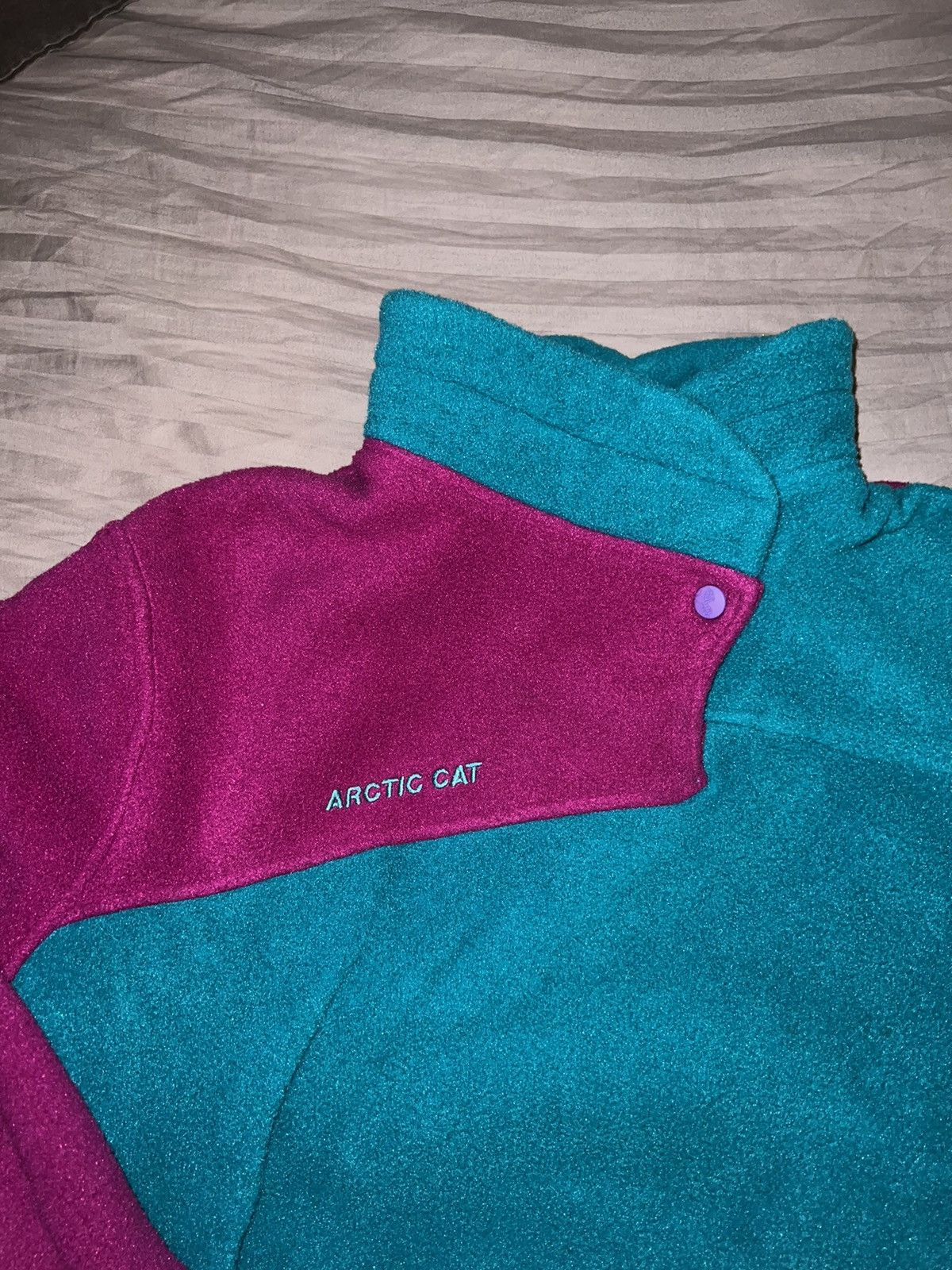 Patagonia Vintage Artic Cat Two Tone Neck Clasp Fleece Pullover Size US L / EU 52-54 / 3 - 3 Thumbnail
