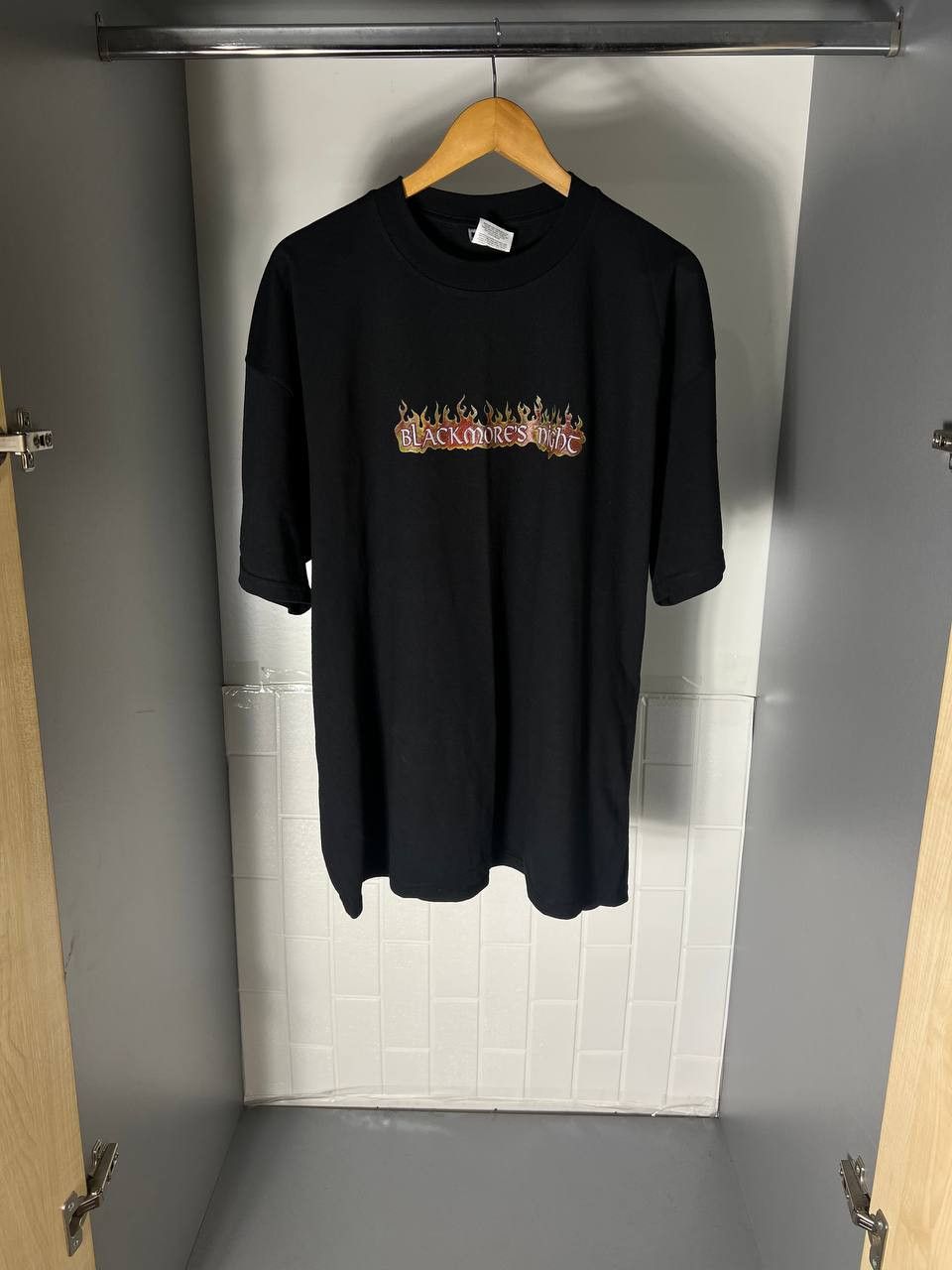 Band Tees VINTAGE FIRES AT MIDNIGHT WORLD TOUR ROCK T-SHIRT METAL 90s Size US XL / EU 56 / 4 - 1 Thumbnail