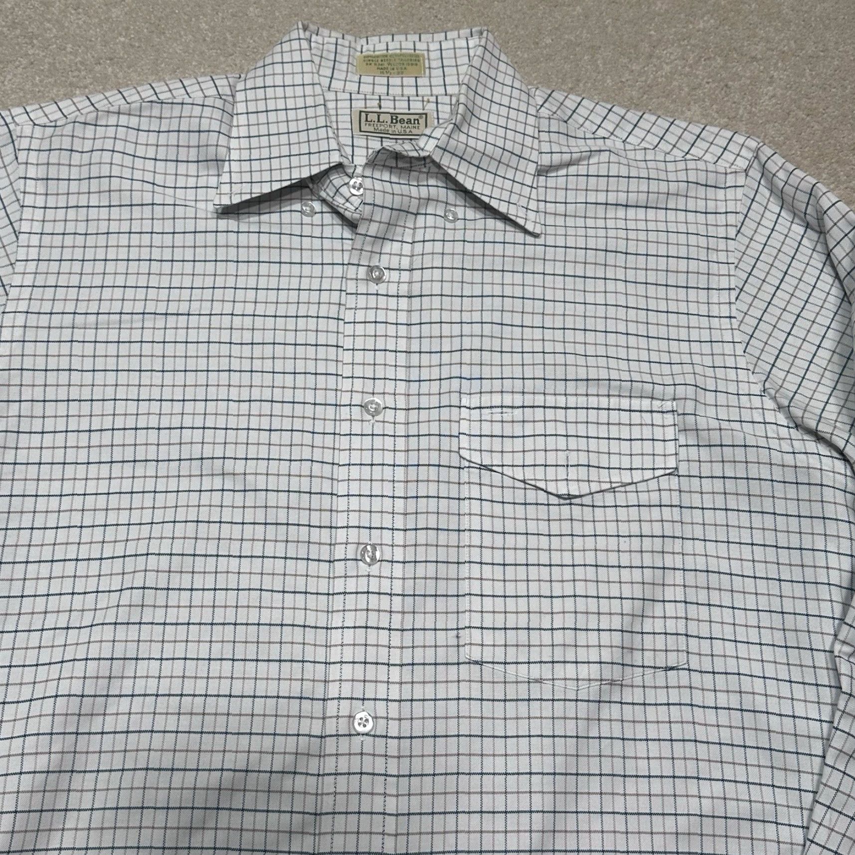 Vintage VINTAGE L.L. Bean Button-Up Shirt Mens Medium 15.5 White Blue Check Shirt Mens Medium White Blue Check Casual Workwear USA 90s Mens Size US M / EU 48-50 / 2 - 3 Thumbnail