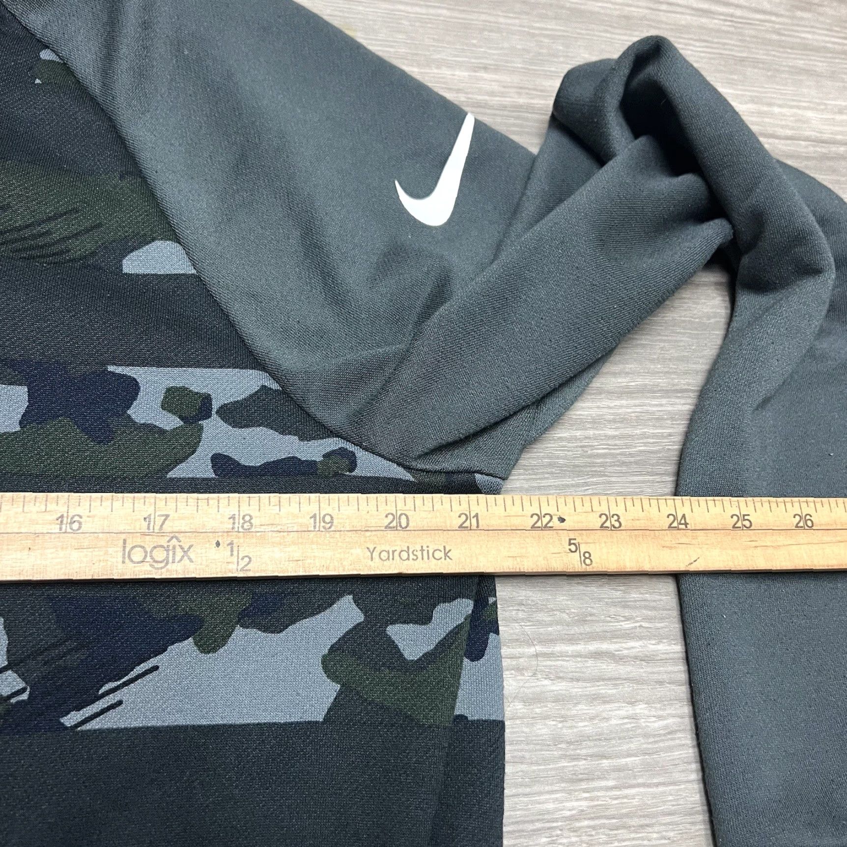 Nike Nike Hoodie Geometric Camo Sweatshirt Men M Gray Dri-Fit Athletic Pullover Size US M / EU 48-50 / 2 - 5 Thumbnail