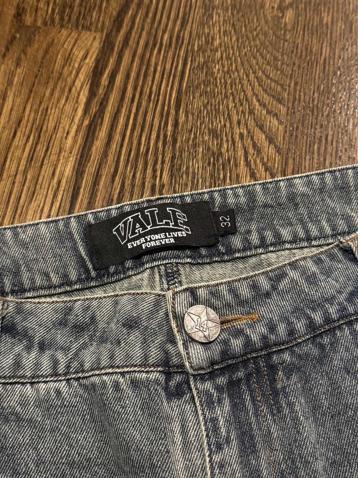 Vale Vale Lives College Denim Shorts Size US 32 / EU 48 - 3 Thumbnail