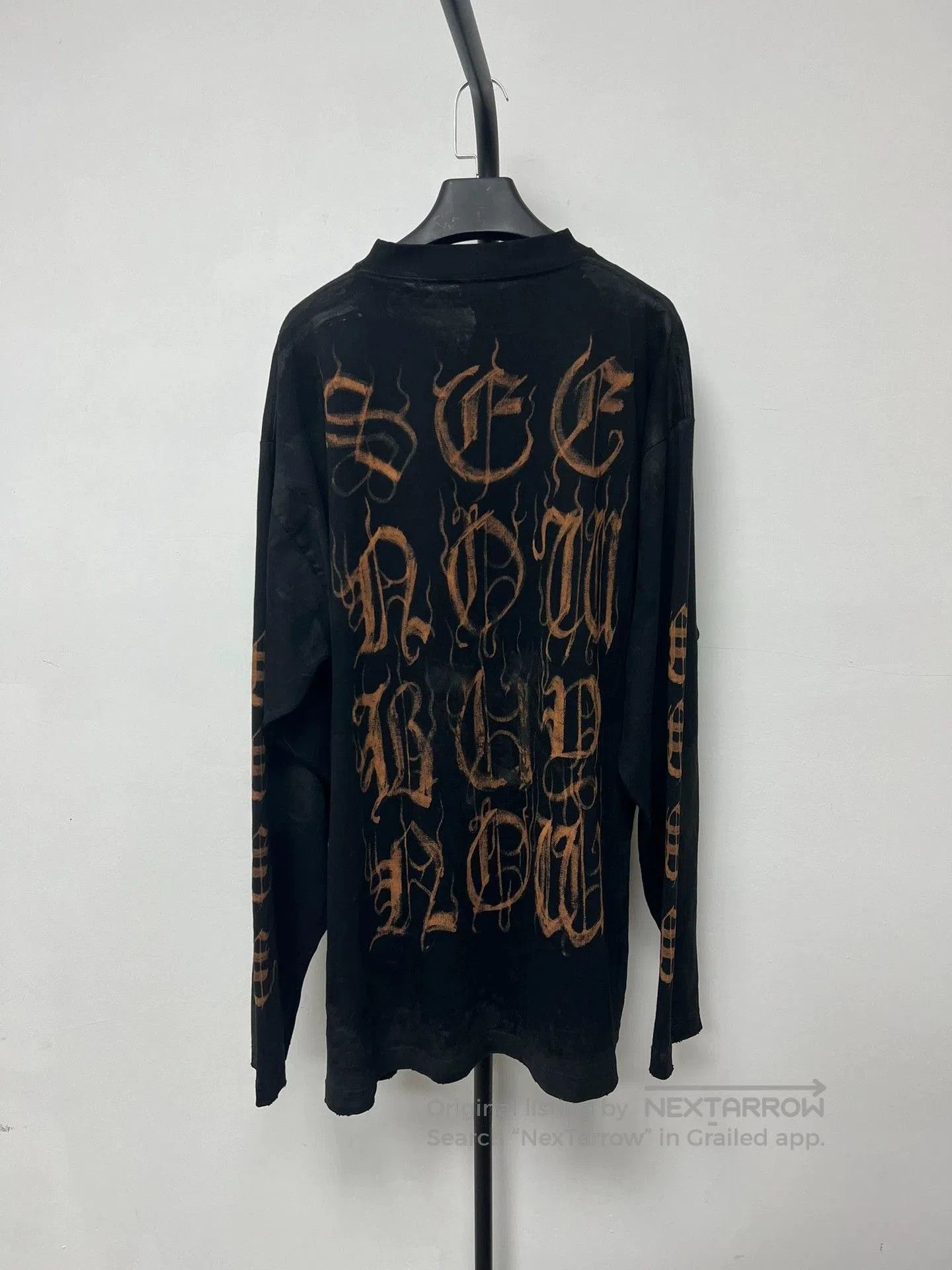 Balenciaga Balenciaga Sanskrit Logo Long Sleeve. Size US M / EU 48-50 / 2 - 2 Thumbnail
