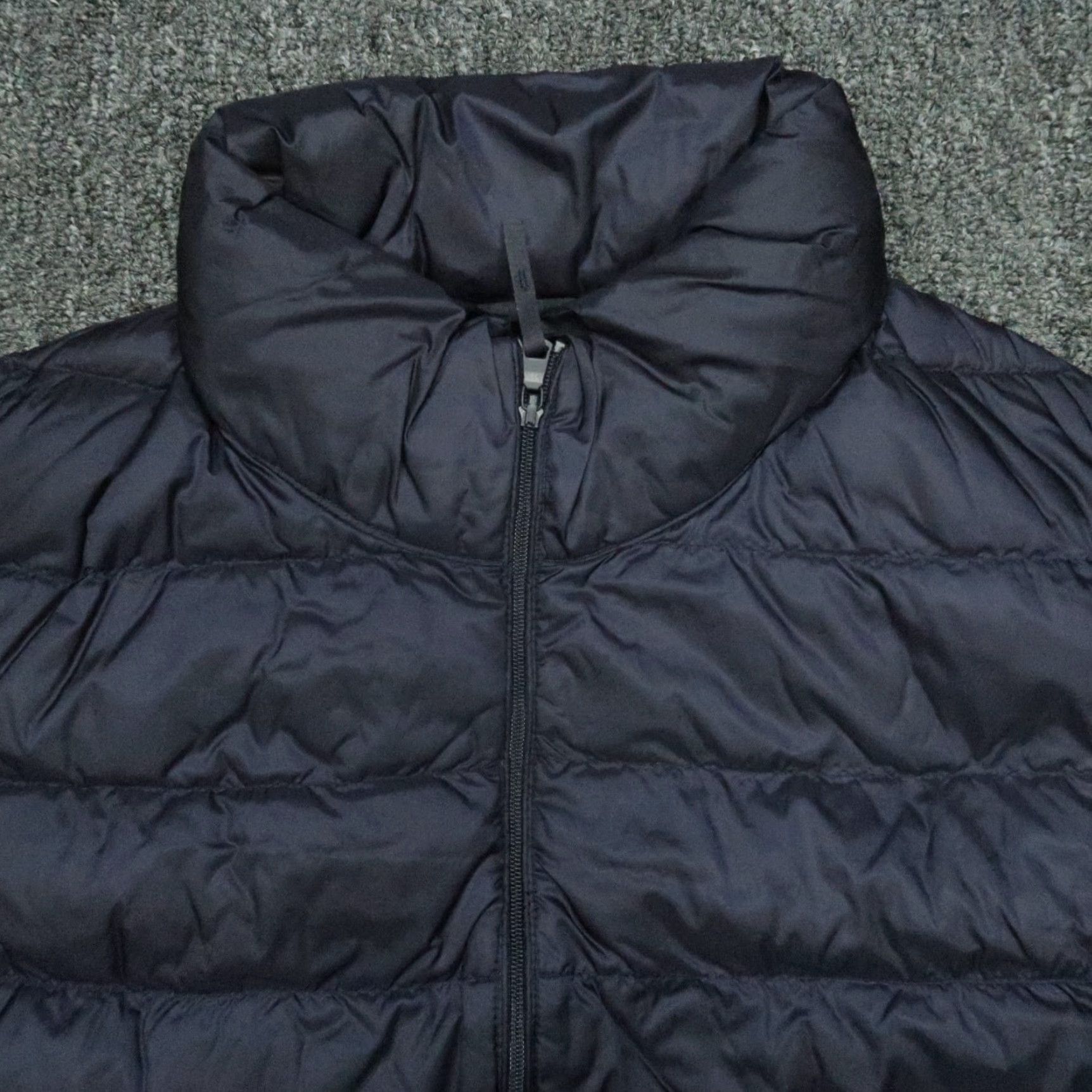 Uniqlo UNIQLO Ultra Light Down Vest Men Medium Blue Full Zip Insulated Lightweight Performance Size US M / EU 48-50 / 2 - 2 Thumbnail