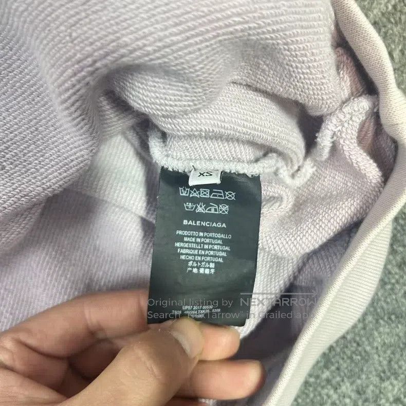 Balenciaga Balenciaga Sweatshirt with Letter Logo on Back Size US XS / EU 42 / 0 - 4 Thumbnail