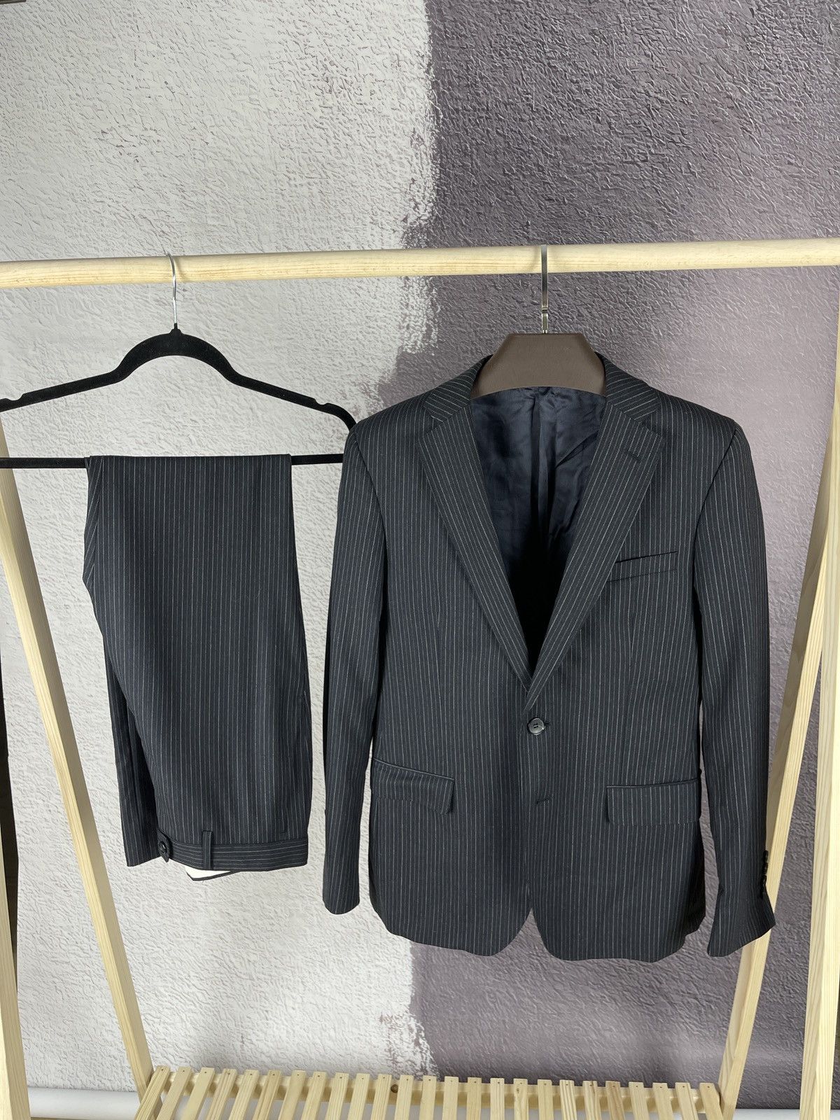 Paoloni Paoloni wool black striped 2 button 2 pcs suit made in Italy Size 36R - 1 Thumbnail