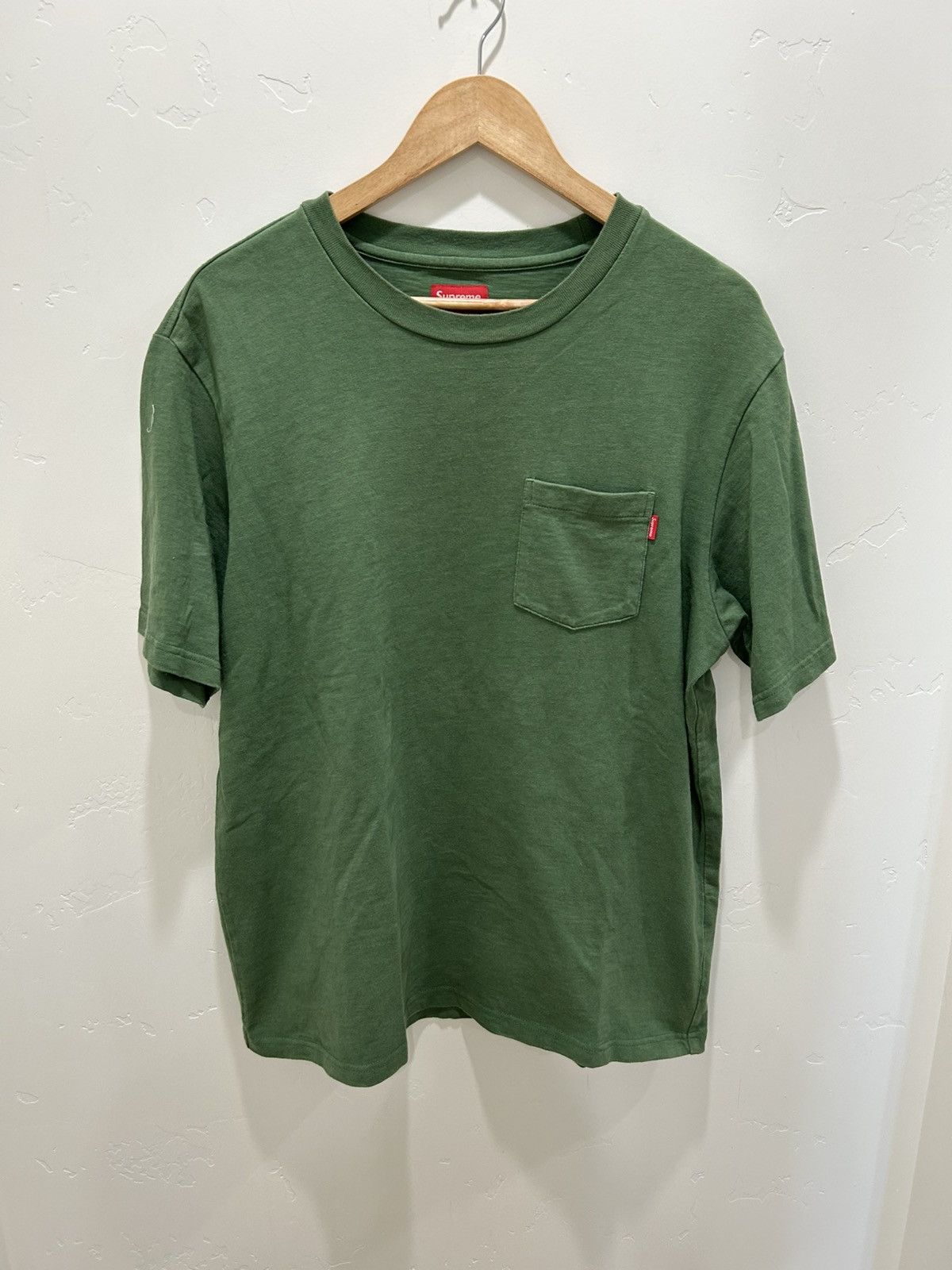 Supreme Supreme olive pocket tee Size US L / EU 52-54 / 3 - 1 Thumbnail