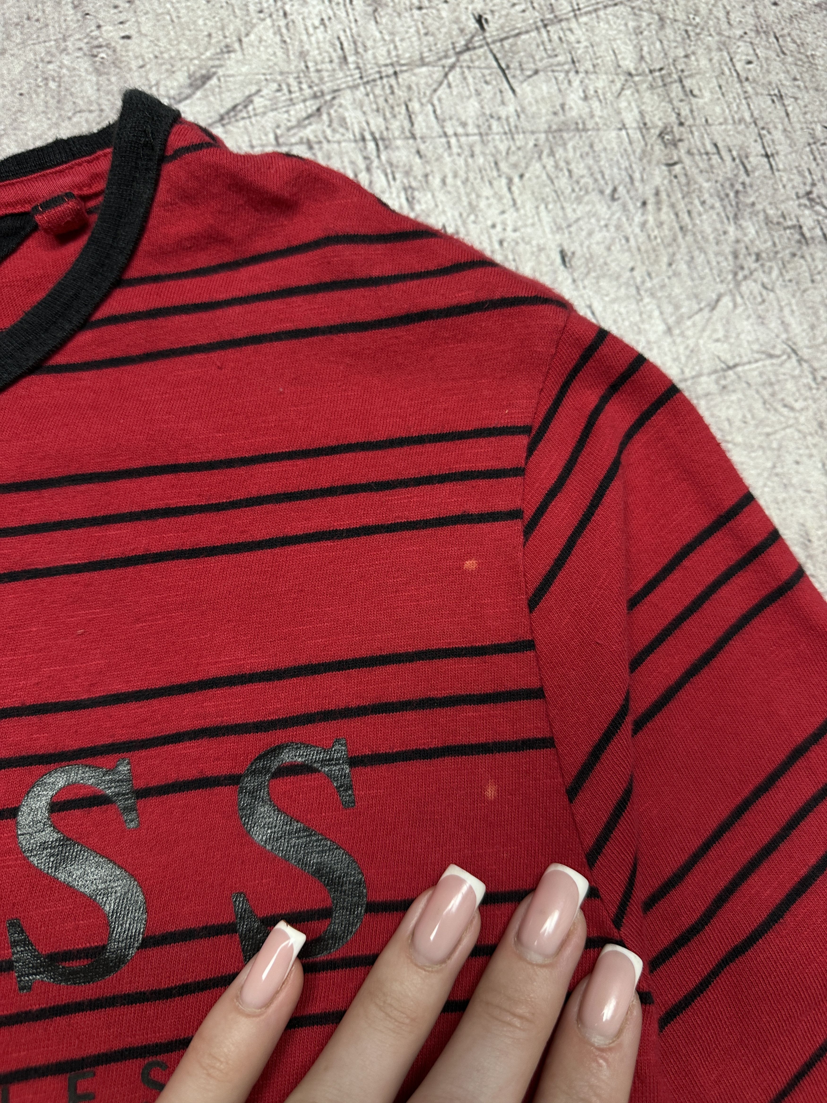Guess Guess Vintage Mens Center Logo Striped T-Shirt Size US S / EU 44-46 / 1 - 3 Thumbnail