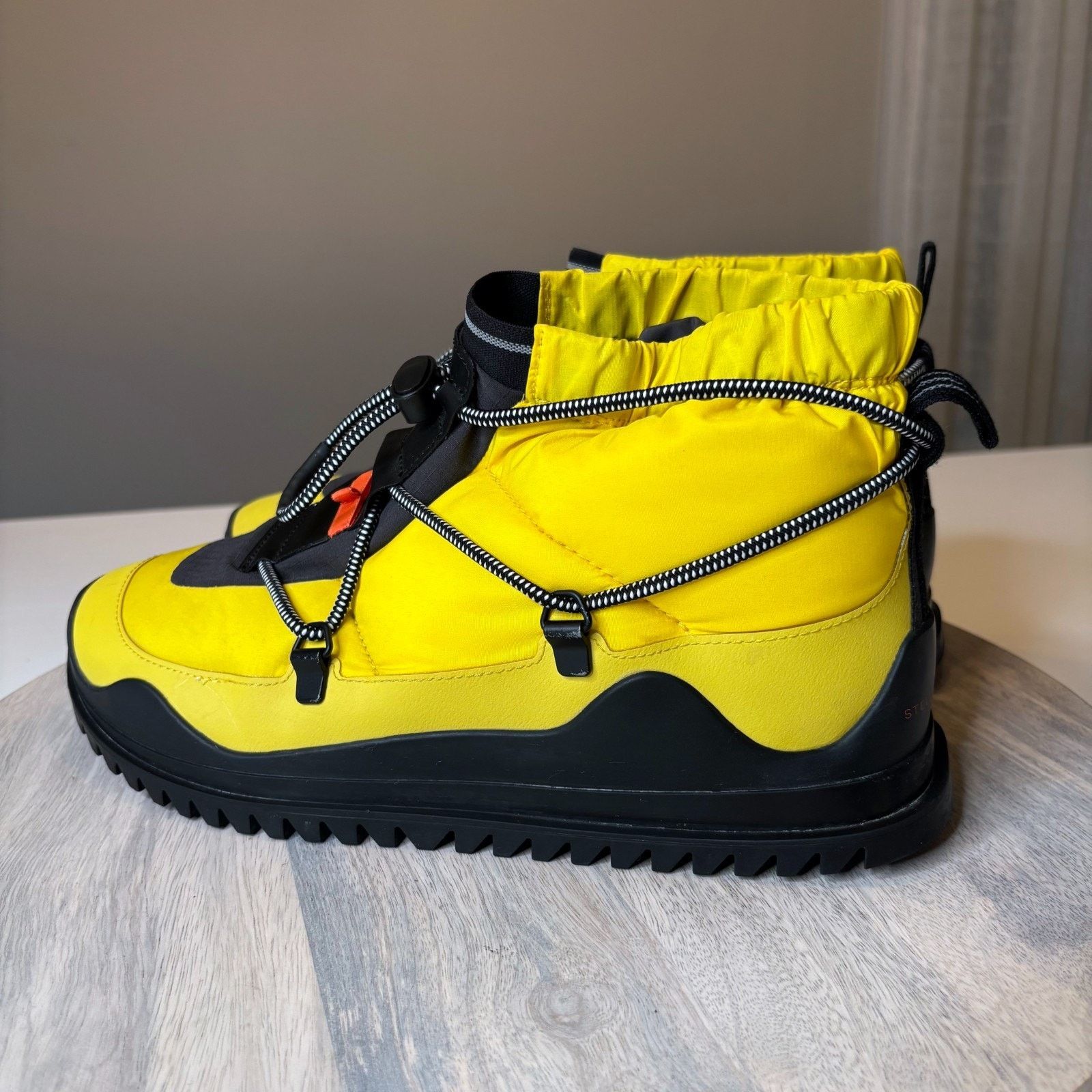 Adidas Adidas Stella McCartney Snow Boots Yellow Black Women’s Sz 9 Size US 9 / IT 39 - 2 Thumbnail