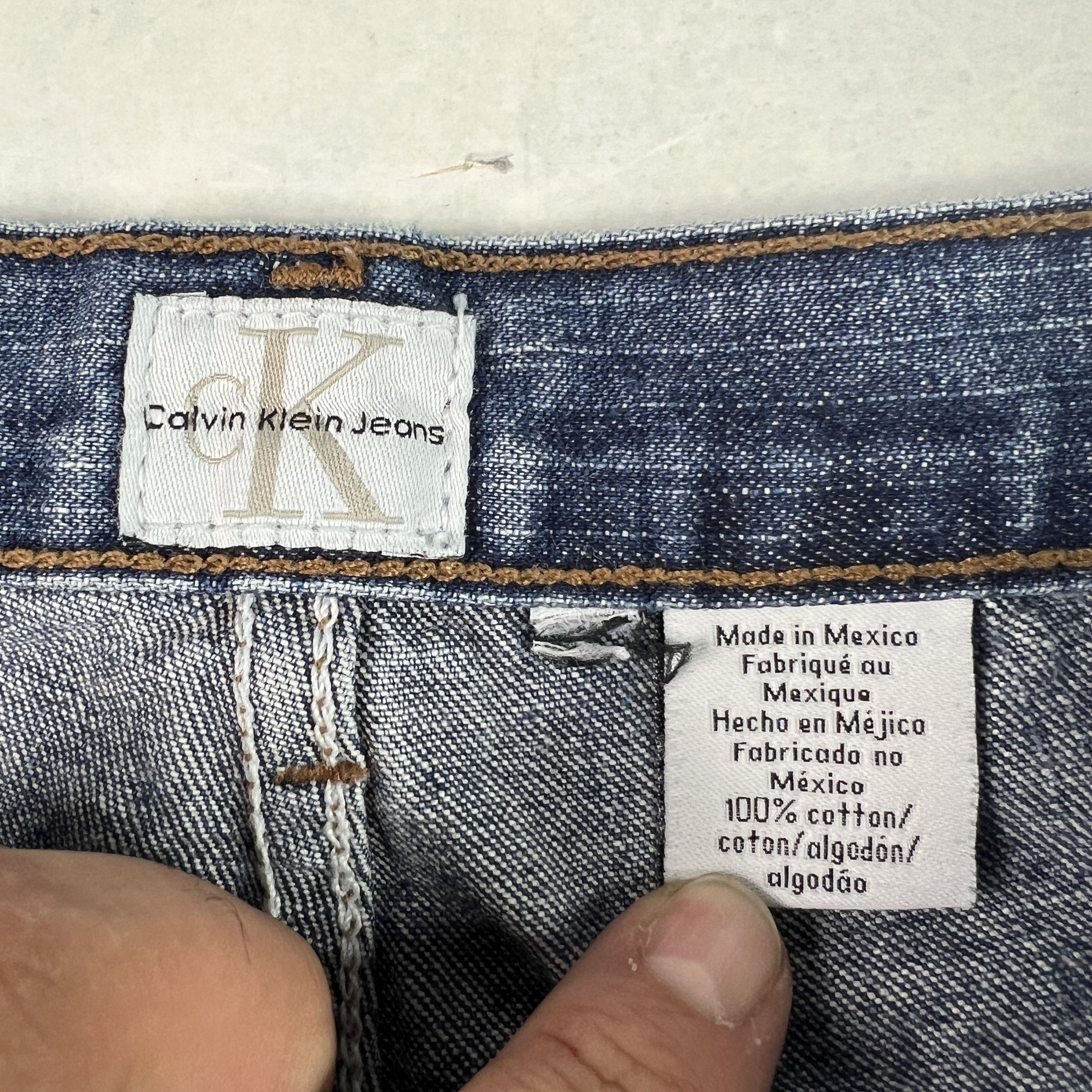 Calvin Klein Y2K Calvin Klein Shorts High Rise Blue Denim Jorts No Tags Size 34" / US 12 / IT 48 - 5 Thumbnail
