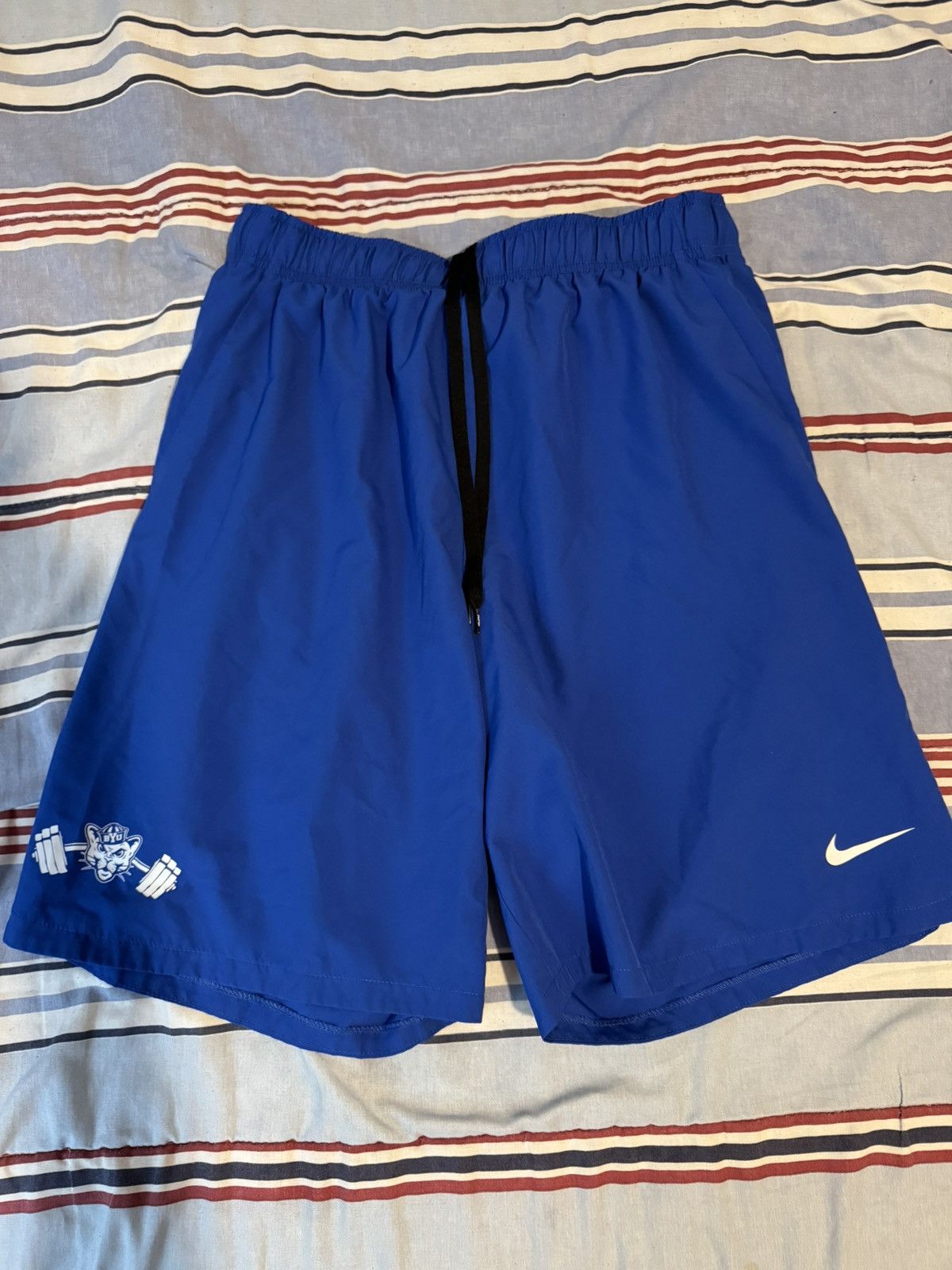 Nike Nike Blue Short Size US 30 / EU 46 - 1 Thumbnail