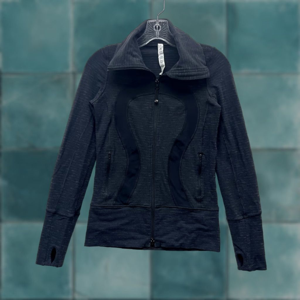 Lululemon Lululemon Sweater Jacket XS Small Womens Gray Full Zip Thumb Holes Activewear Jacket Size XS / US 0-2 / IT 36-38 - 1 Thumbnail