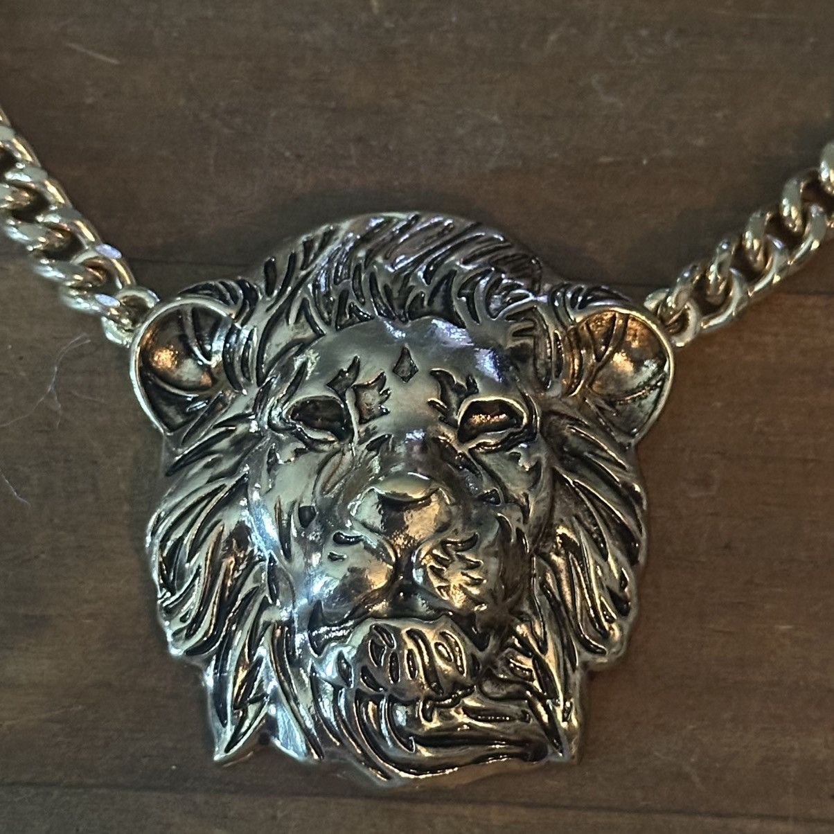Other Chunky gold tone lions head necklace Size ONE SIZE - 3 Thumbnail