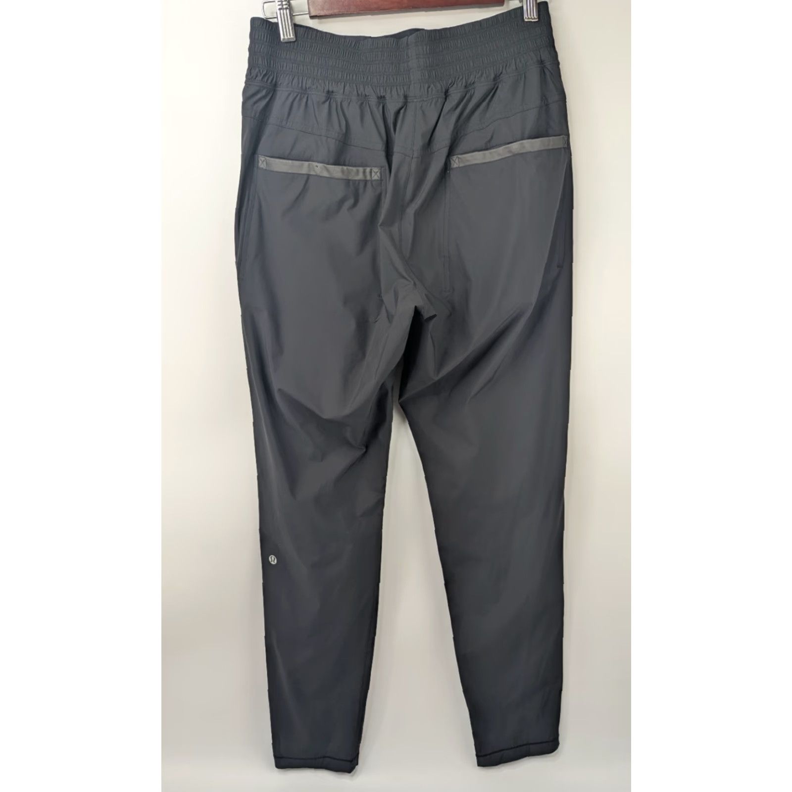Lululemon Lululemon Black Pants Womens Leggings Attached Lined Mid Rise Zip Pockets Size 6 Size 28" / US 6 / IT 42 - 3 Thumbnail