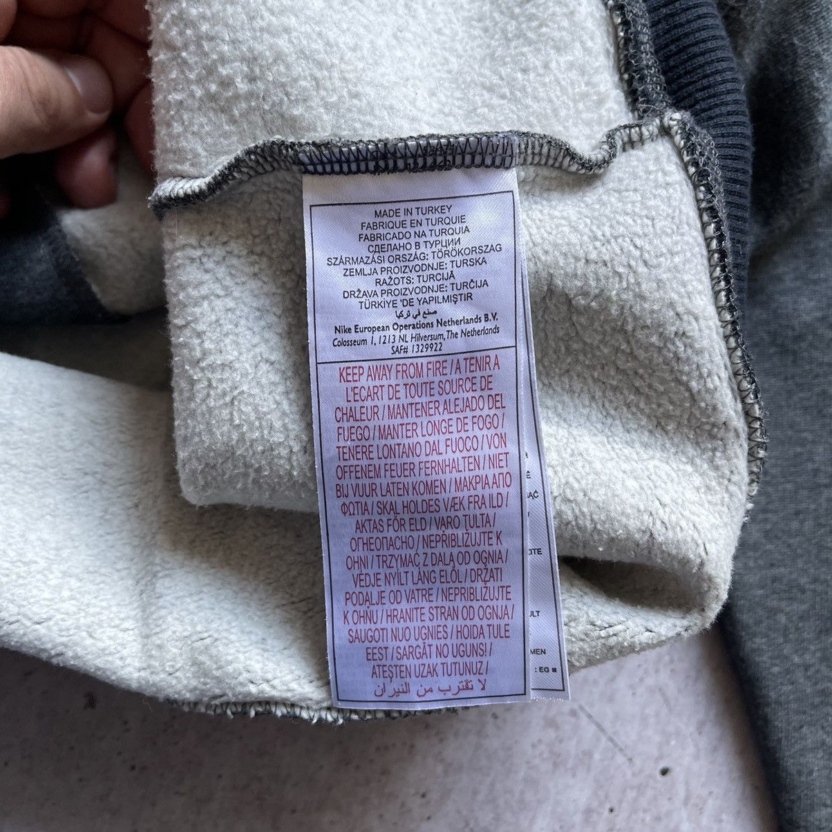 Nike × Vintage Vintage Nike zip hoodie y2k style Size US L / EU 52-54 / 3 - 14 Thumbnail