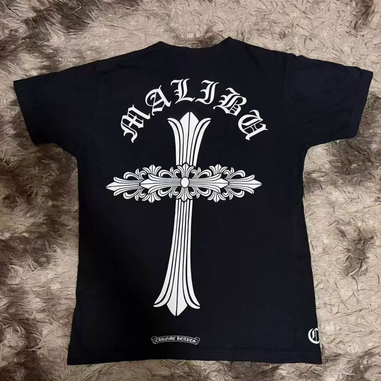 Chrome Hearts Chrome Hearts Cross Logo Cracked Print Short Sleeve Tee M Size US M / EU 48-50 / 2 - 2 Thumbnail