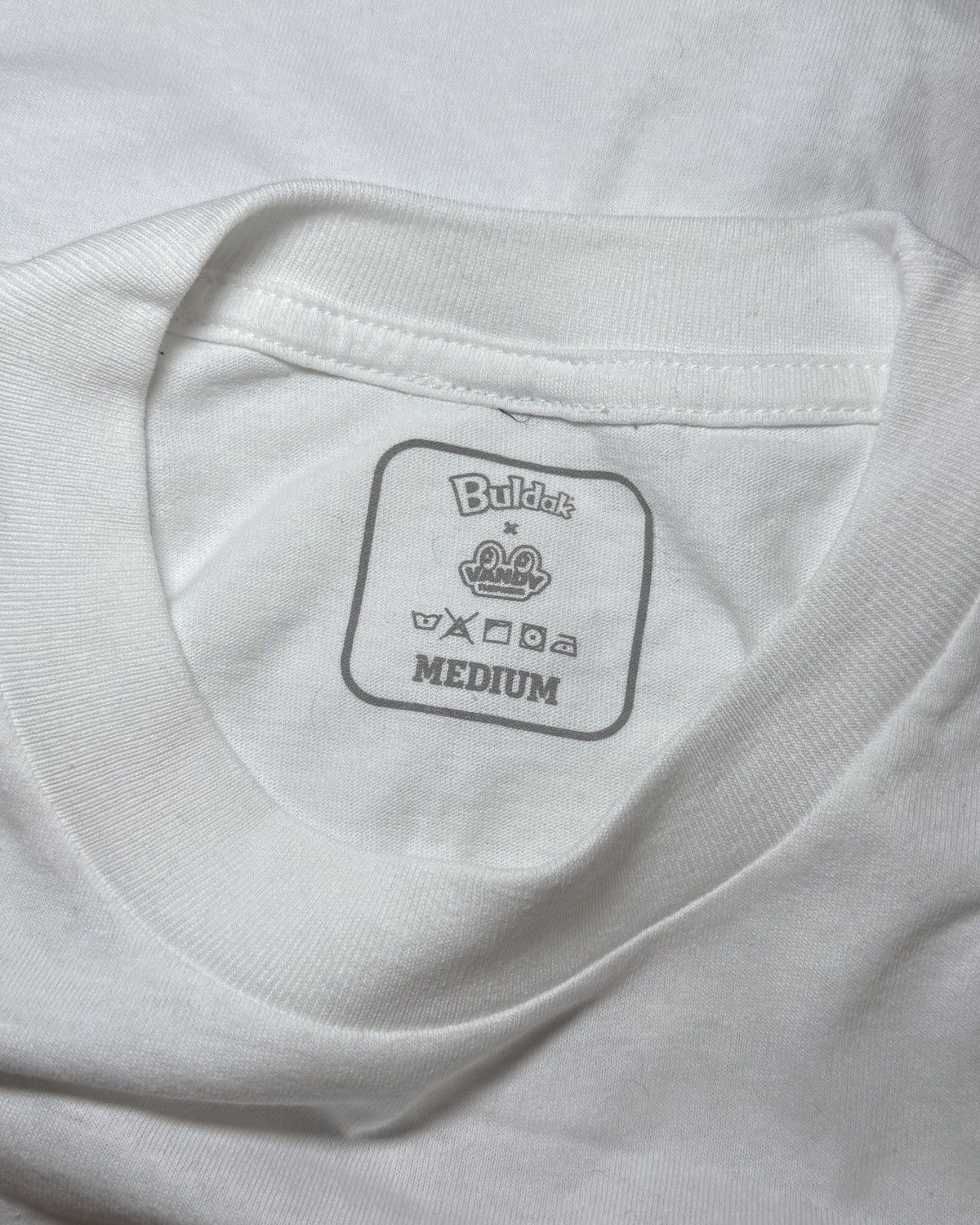 Vandy The Pink Vandy The Pink X Buldak Tee (Complex Exclusive) Size US M / EU 48-50 / 2 - 5 Thumbnail