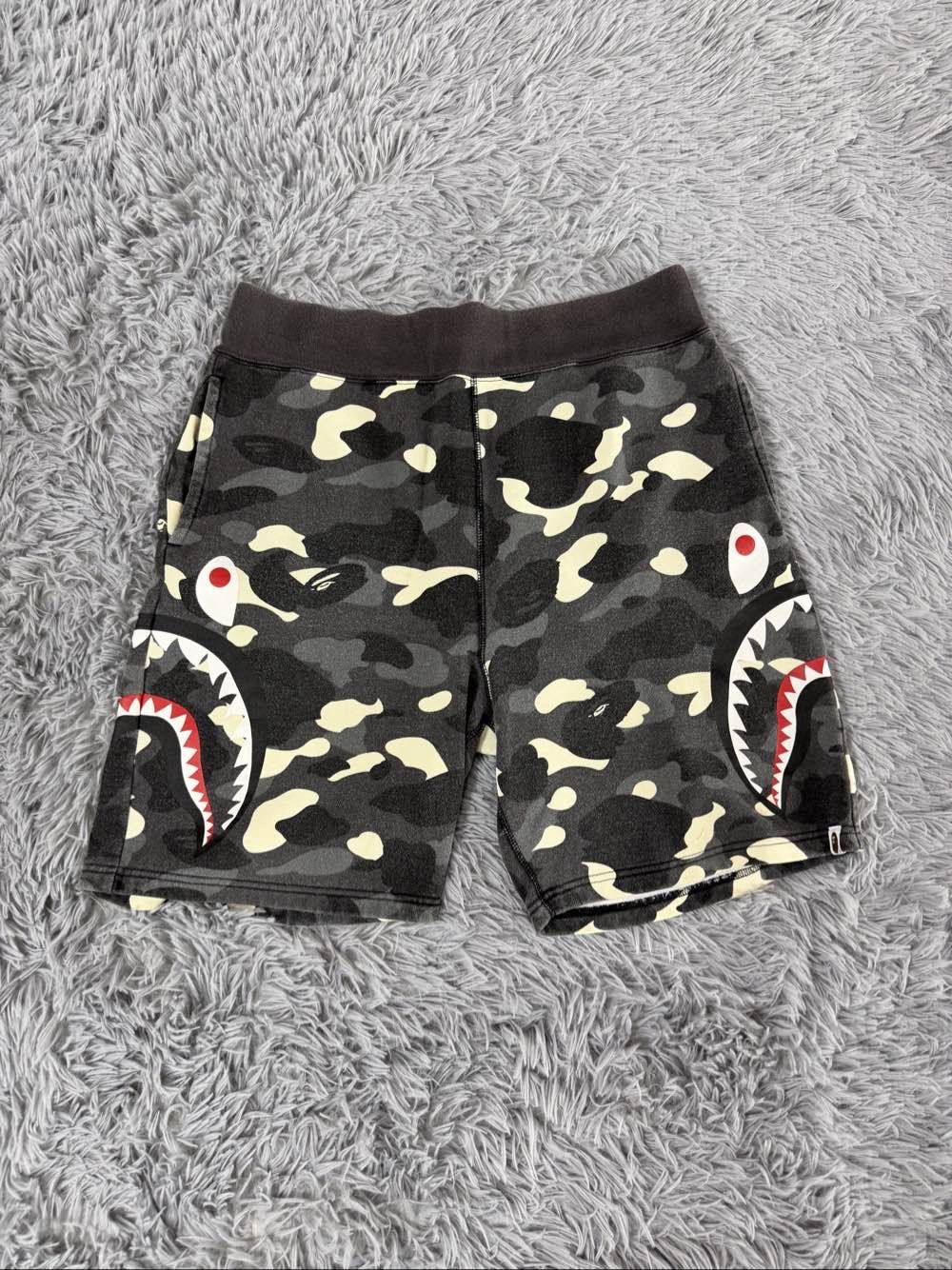 Bape A Bathing Ape Shark Camo Sweat Shorts Size XL Size US 36 / EU 52 - 1 Thumbnail