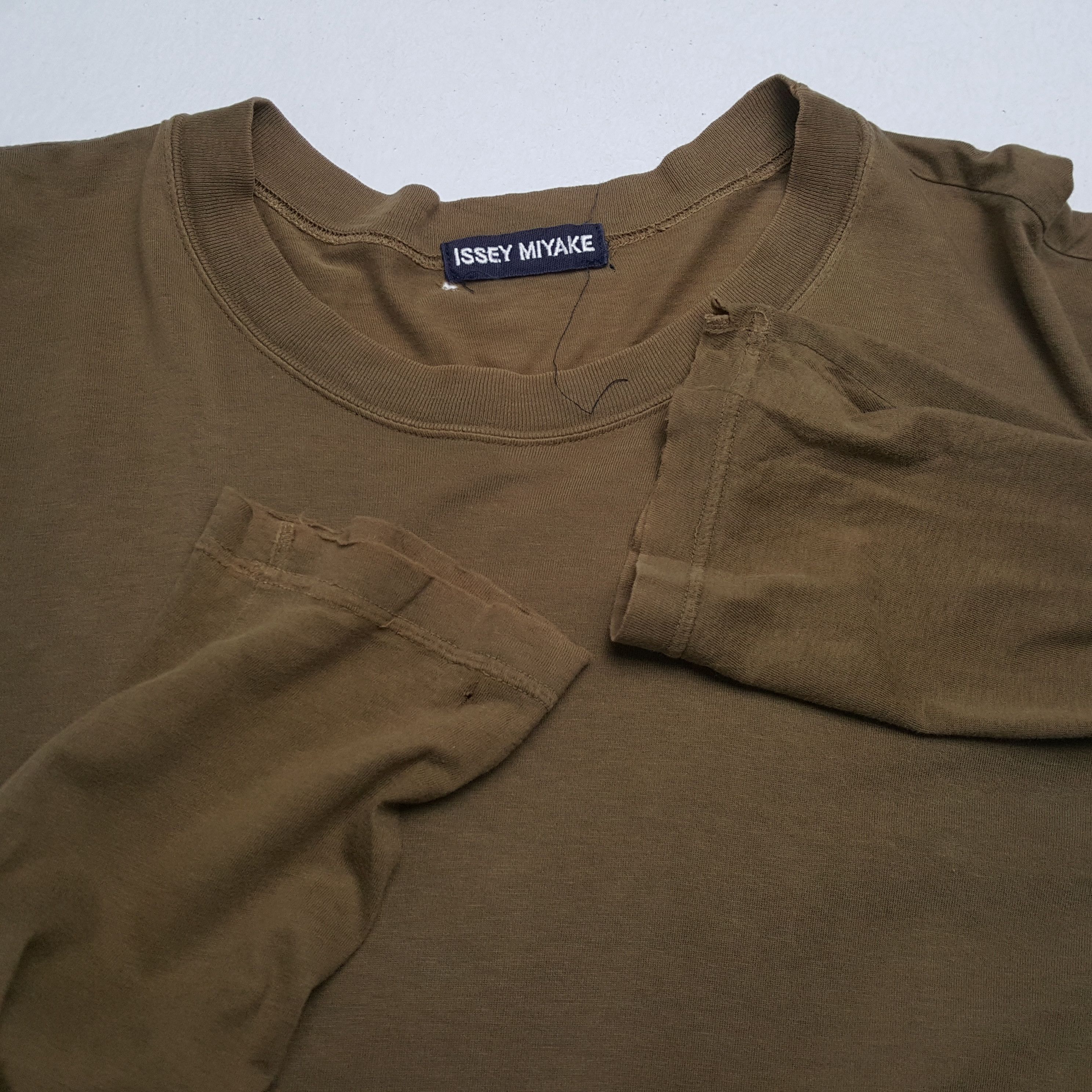 Issey Miyake × Japanese Brand × Vintage Vintage ISSEY MIYAKE Japanese Designer Distressed T-Shirts Size US L / EU 52-54 / 3 - 8 Thumbnail