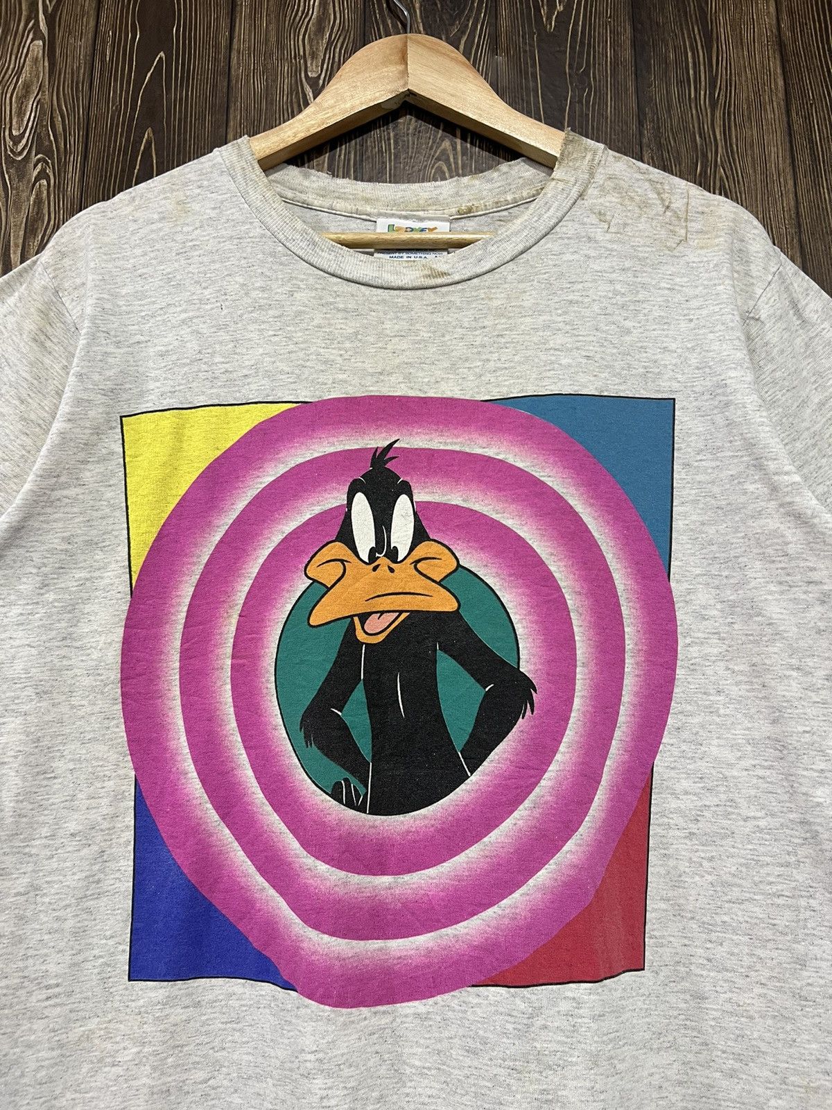 Vintage × Warner Bros Vintage 90s Distressed Daffy Duck Bullseye Mirror Tshirt Size US M / EU 48-50 / 2 - 2 Thumbnail