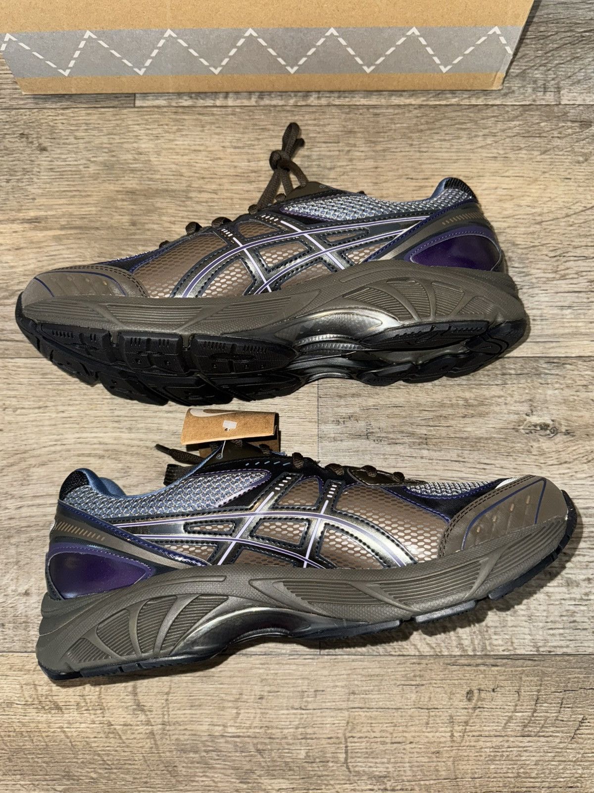 ASICS SNEAKER