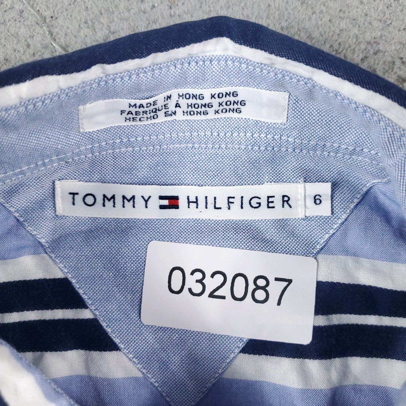 Tommy Hilfiger Tommy Hilfiger Women's Button-Up Shirt Size 6 Blue Striped Long Sleeve Casual Modern Preppy Size M / US 6-8 / IT 42-44 - 8 Thumbnail