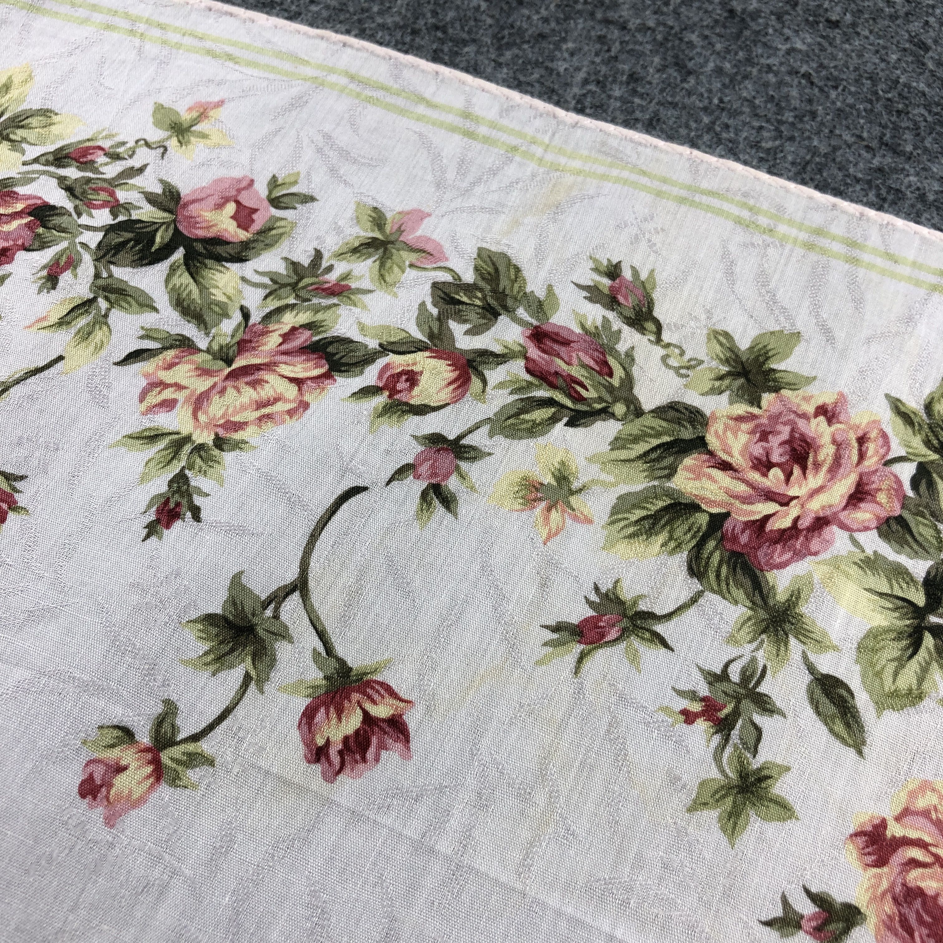 Ralph Lauren Ralph Lauren Floral Handkerchief Neckerchief Bandana H2779 Size ONE SIZE - 7 Thumbnail