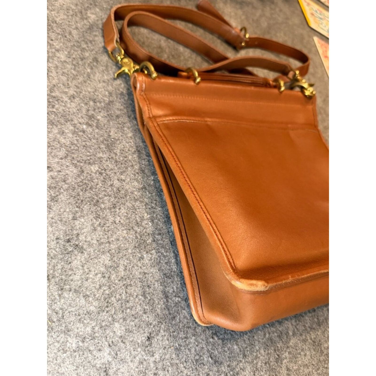 Coach Vintage Coach British Tan Leather Crossbody Messenger Bag Size ONE SIZE - 12 Thumbnail